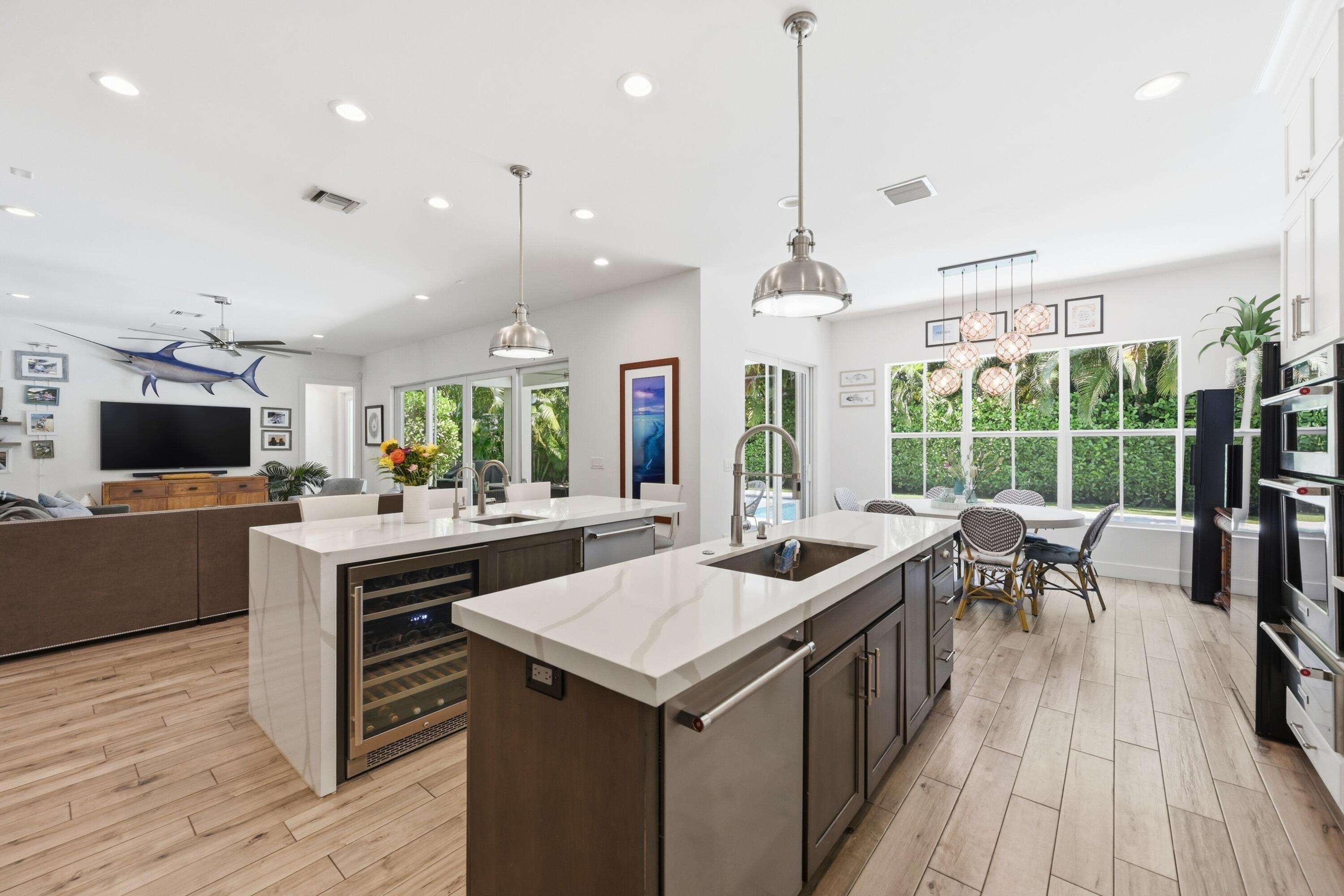LIGHTHOUSE POINT ESTATES - Residential