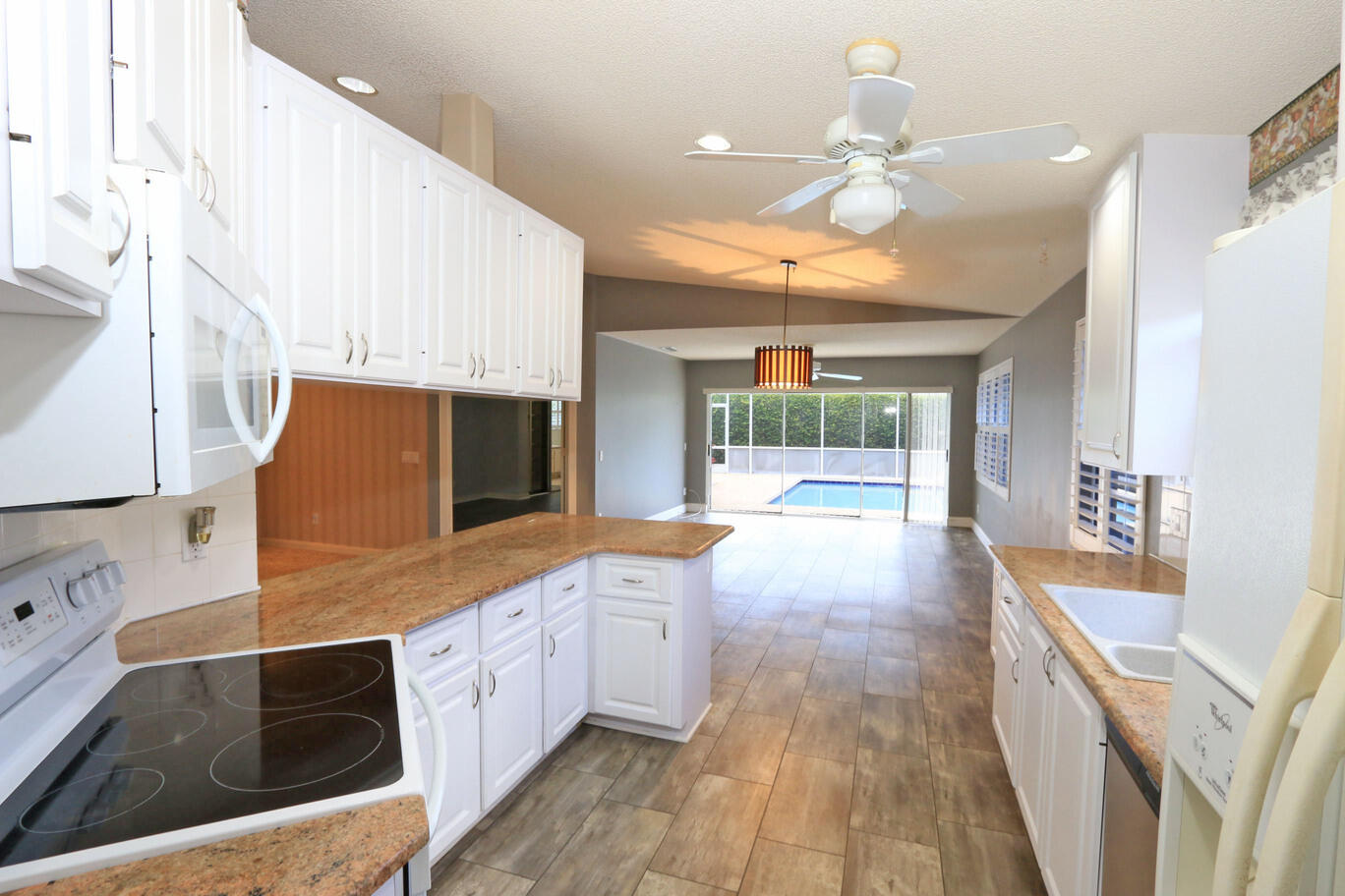 LAKES AT ST LUCIE WEST PLAT NO 48 - Residential