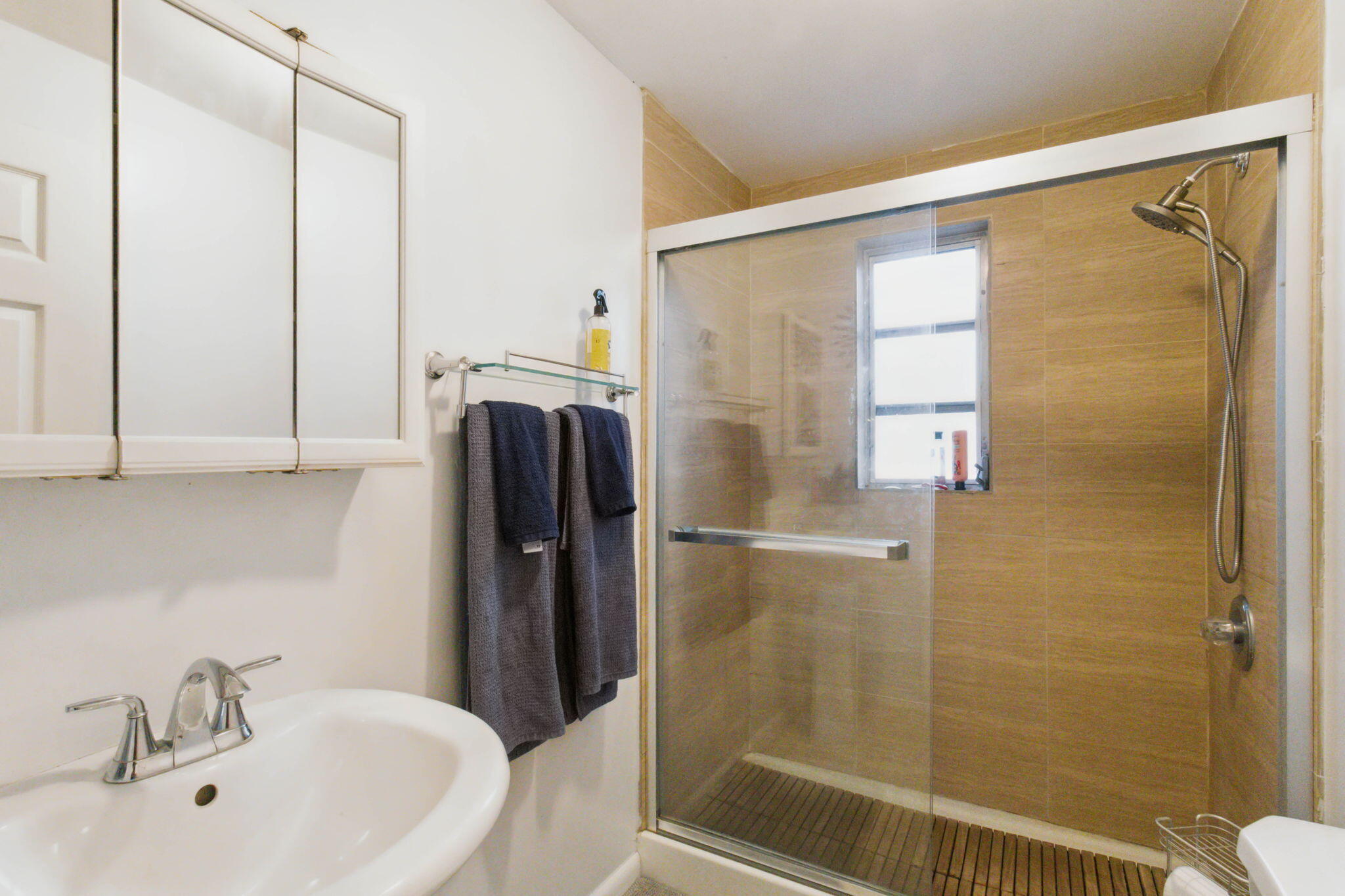 MANTYHARJU LANTANA - Residential Lease