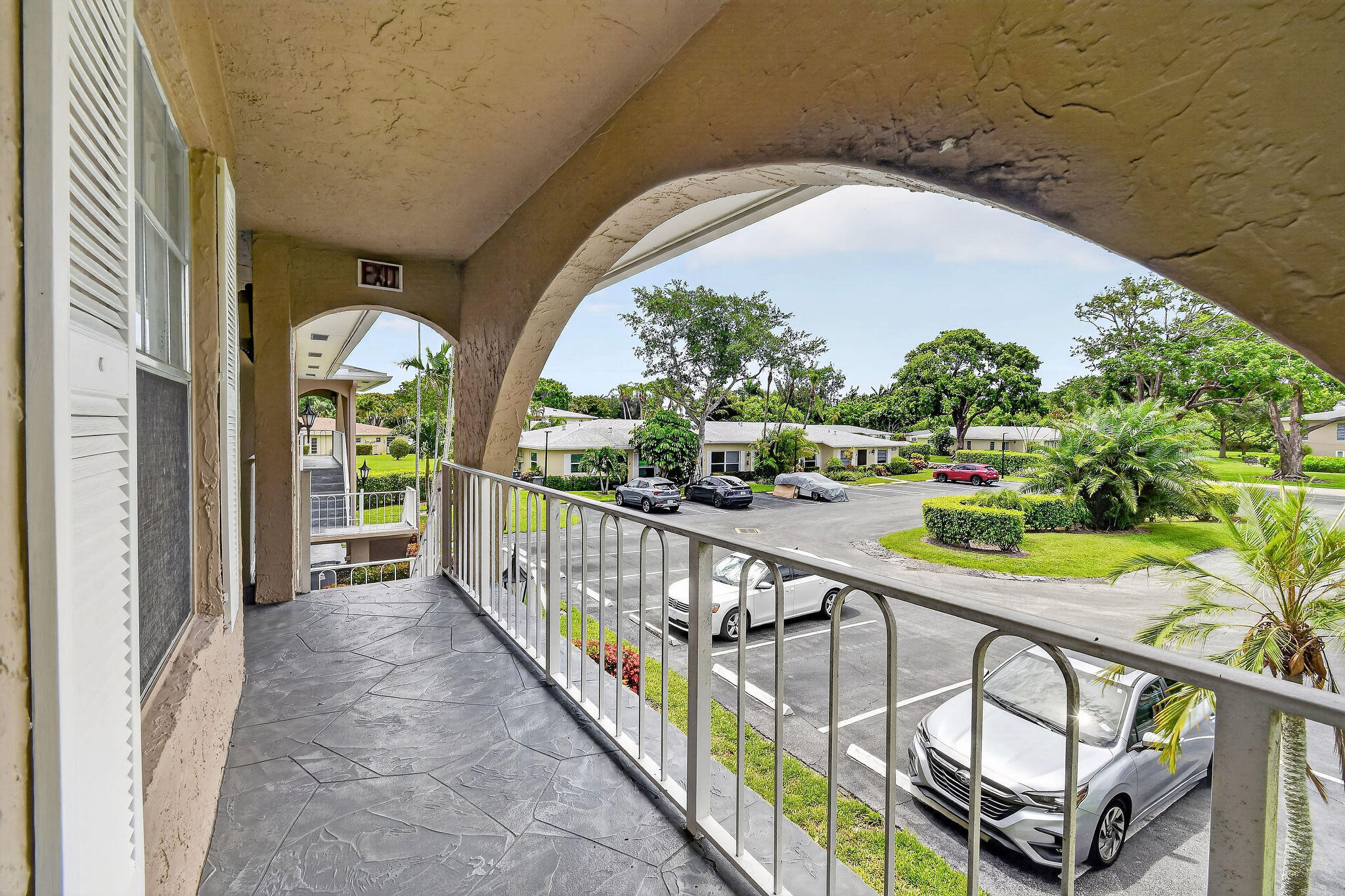 PALM GREENS AT VILLA DEL RAY CONDO II - Residential