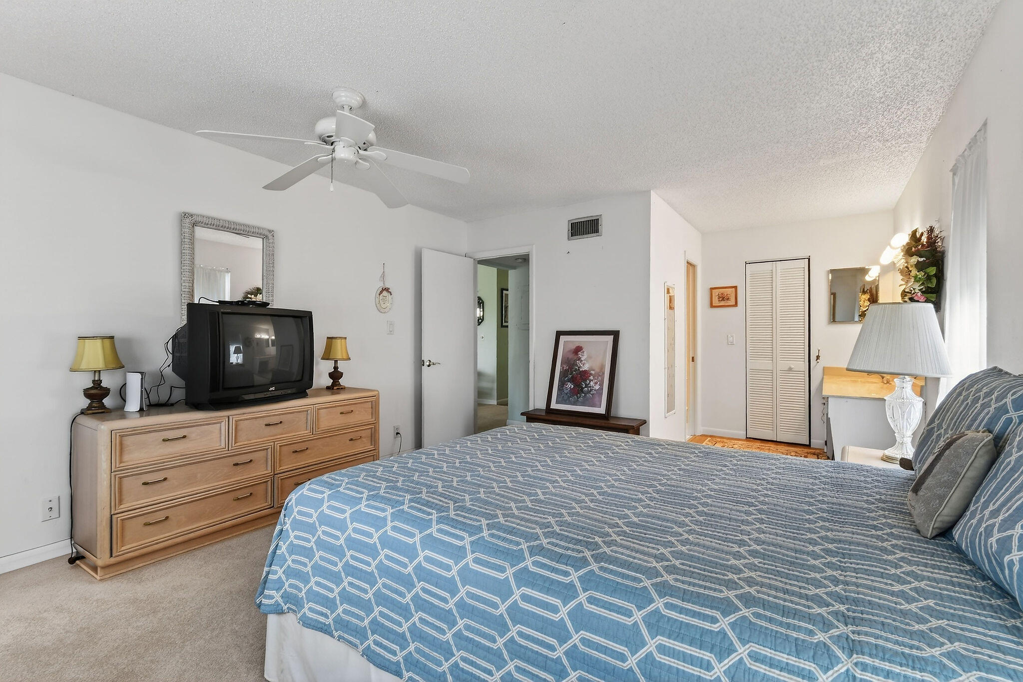 PALM GREENS AT VILLA DEL RAY CONDO II - Residential