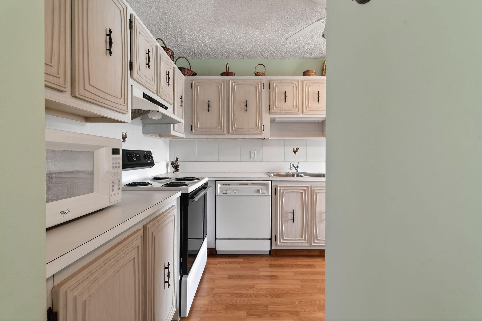 PALM GREENS AT VILLA DEL RAY CONDO II - Residential