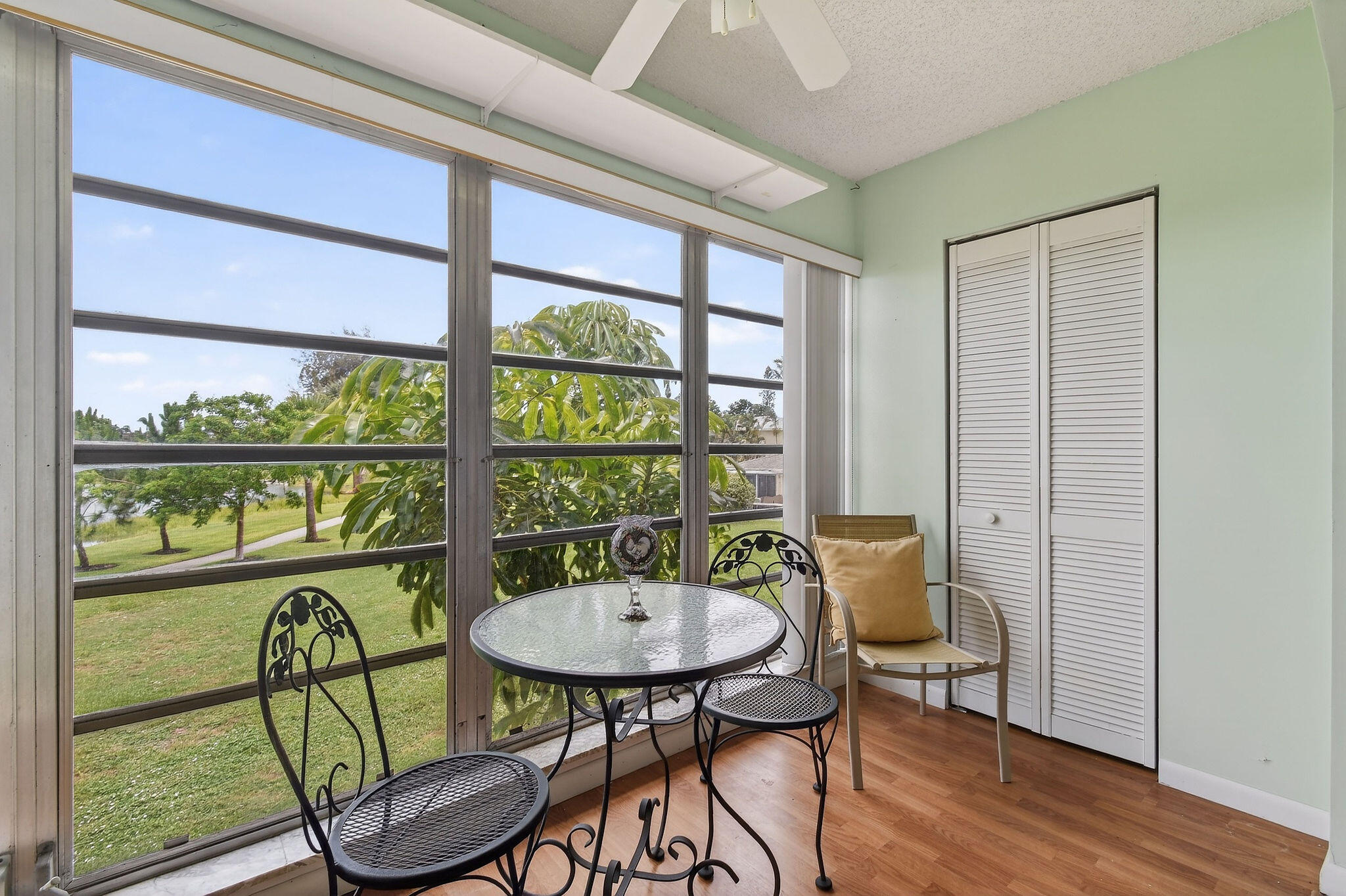 PALM GREENS AT VILLA DEL RAY CONDO II - Residential