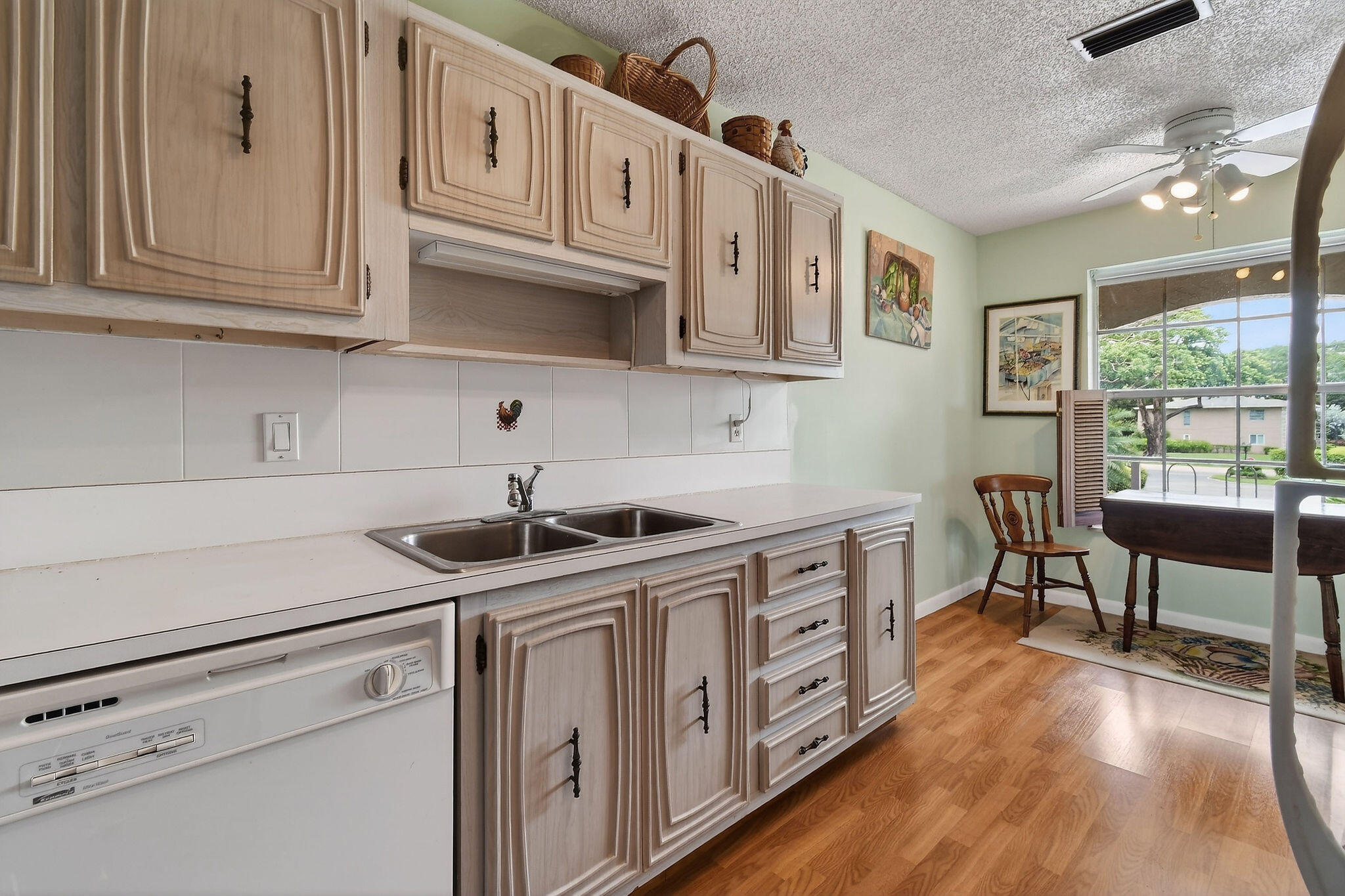 PALM GREENS AT VILLA DEL RAY CONDO II - Residential