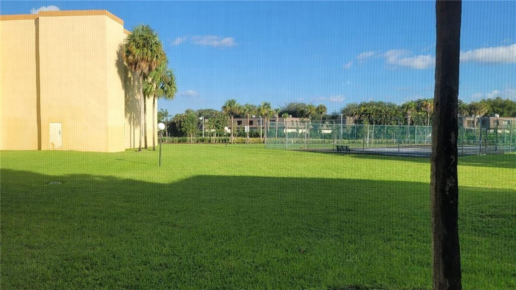 PALM AIRE GARDENS CONDO - Residential