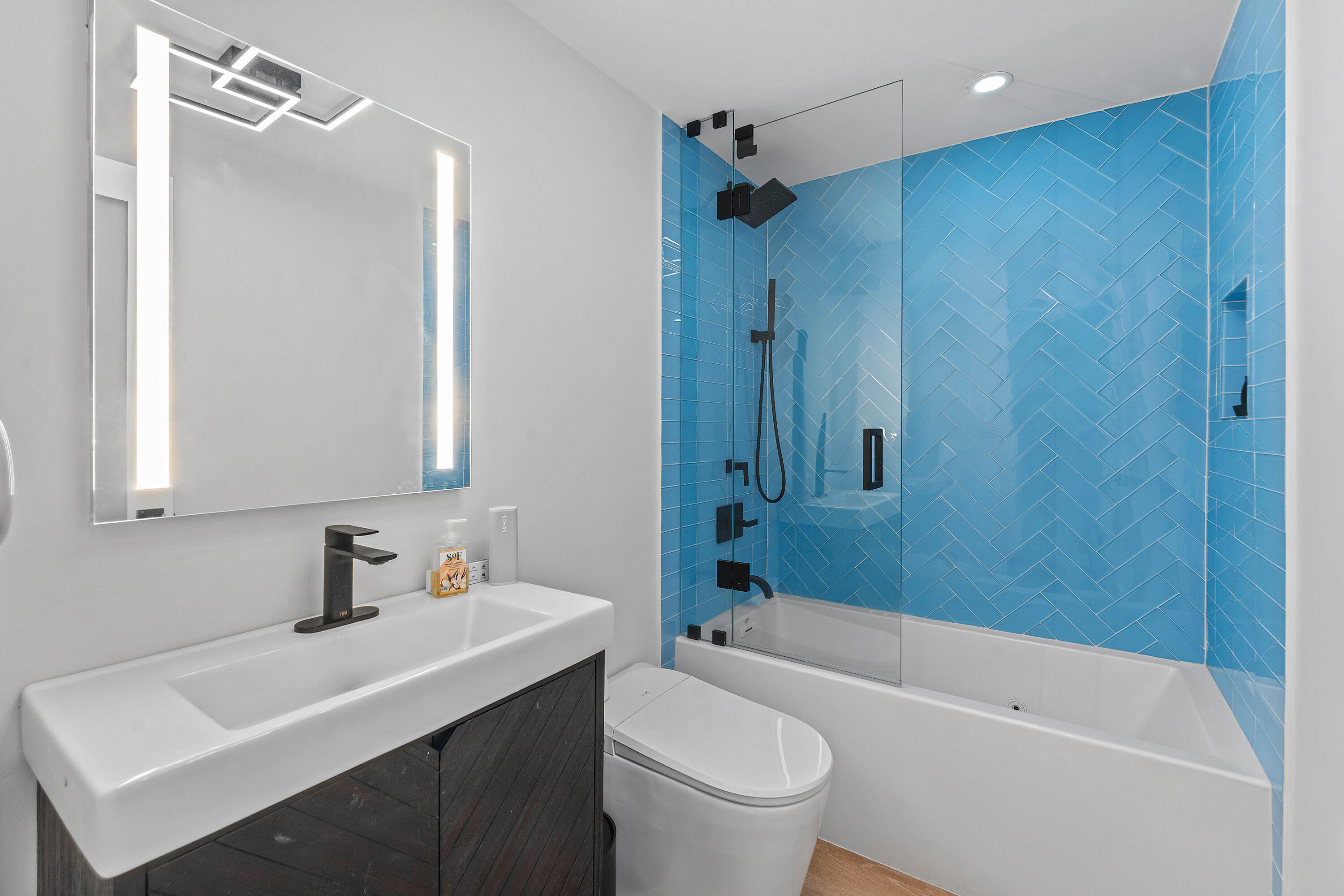 Paradise Villas Condo - Residential
