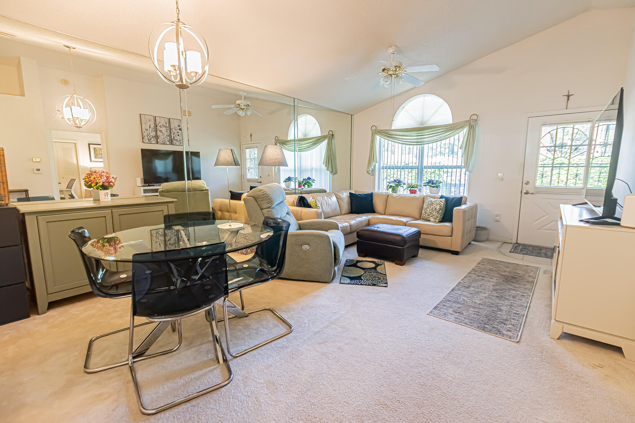 KINGS ISLE, ISLE OF VENICE - Residential