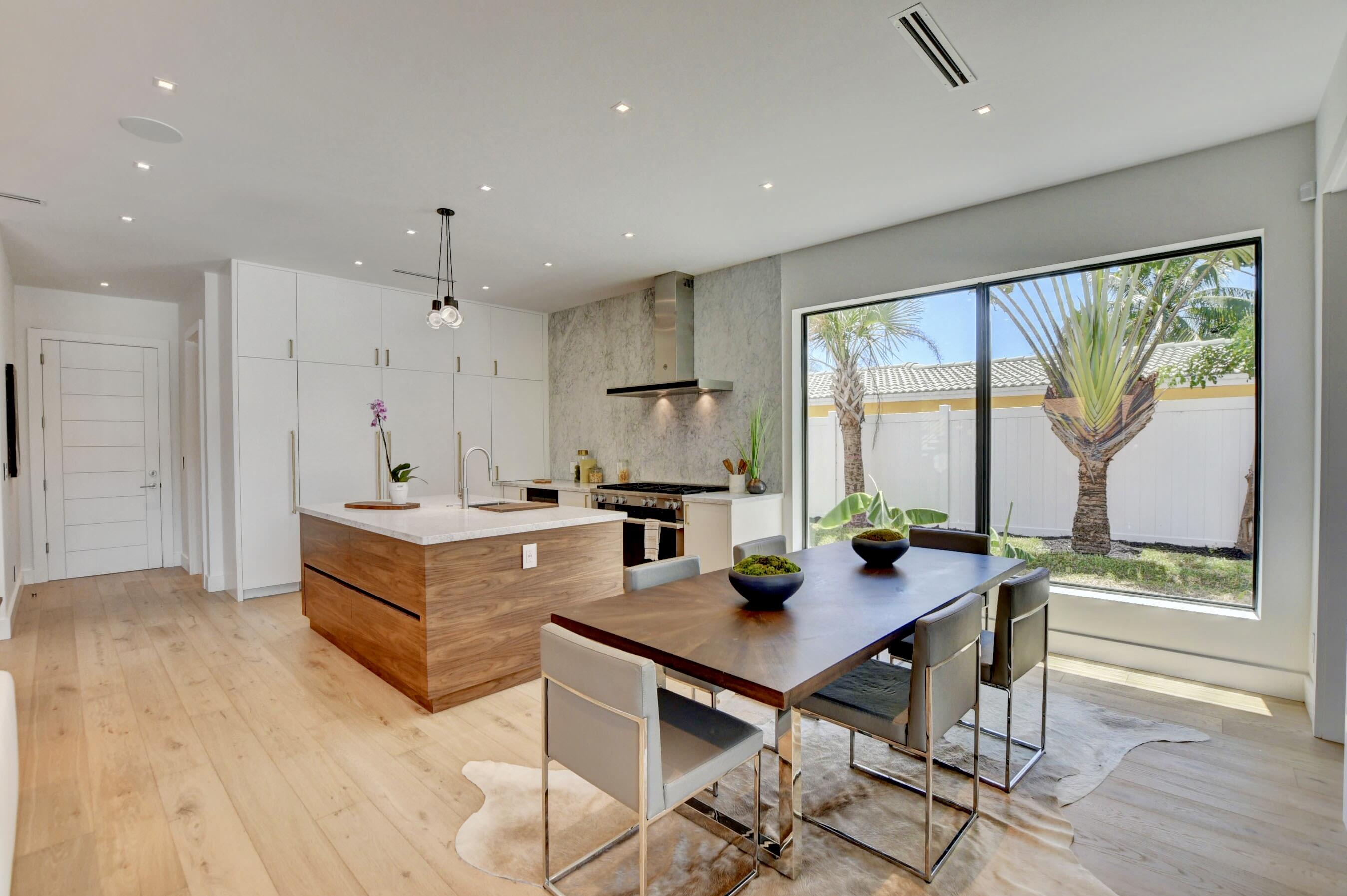 BOCA RATON HILLS SEC 2 - Residential