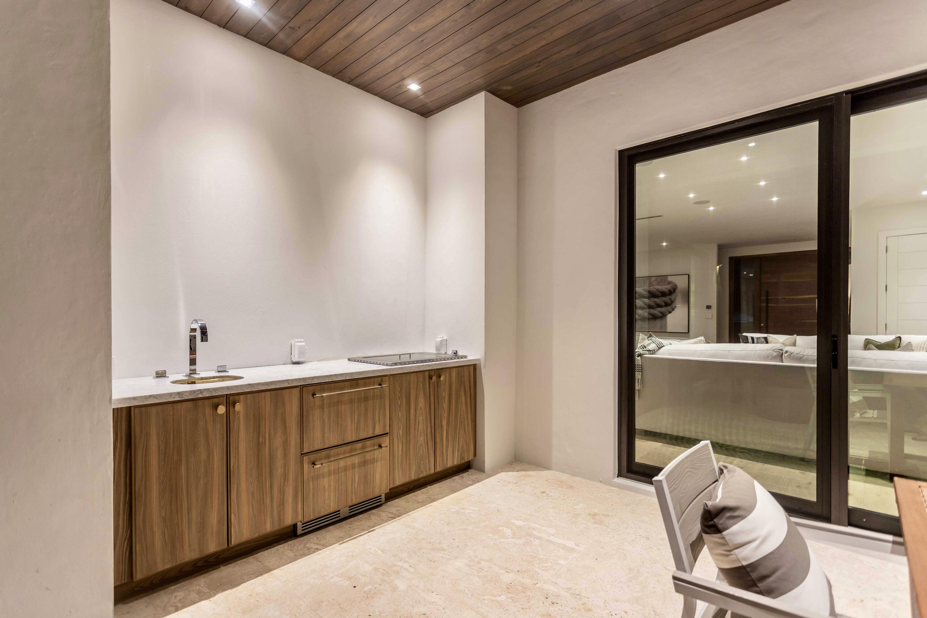 BOCA RATON HILLS SEC 2 - Residential