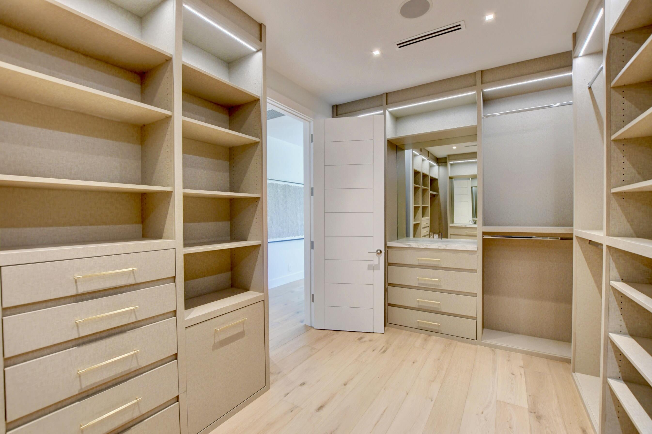 BOCA RATON HILLS SEC 2 - Residential