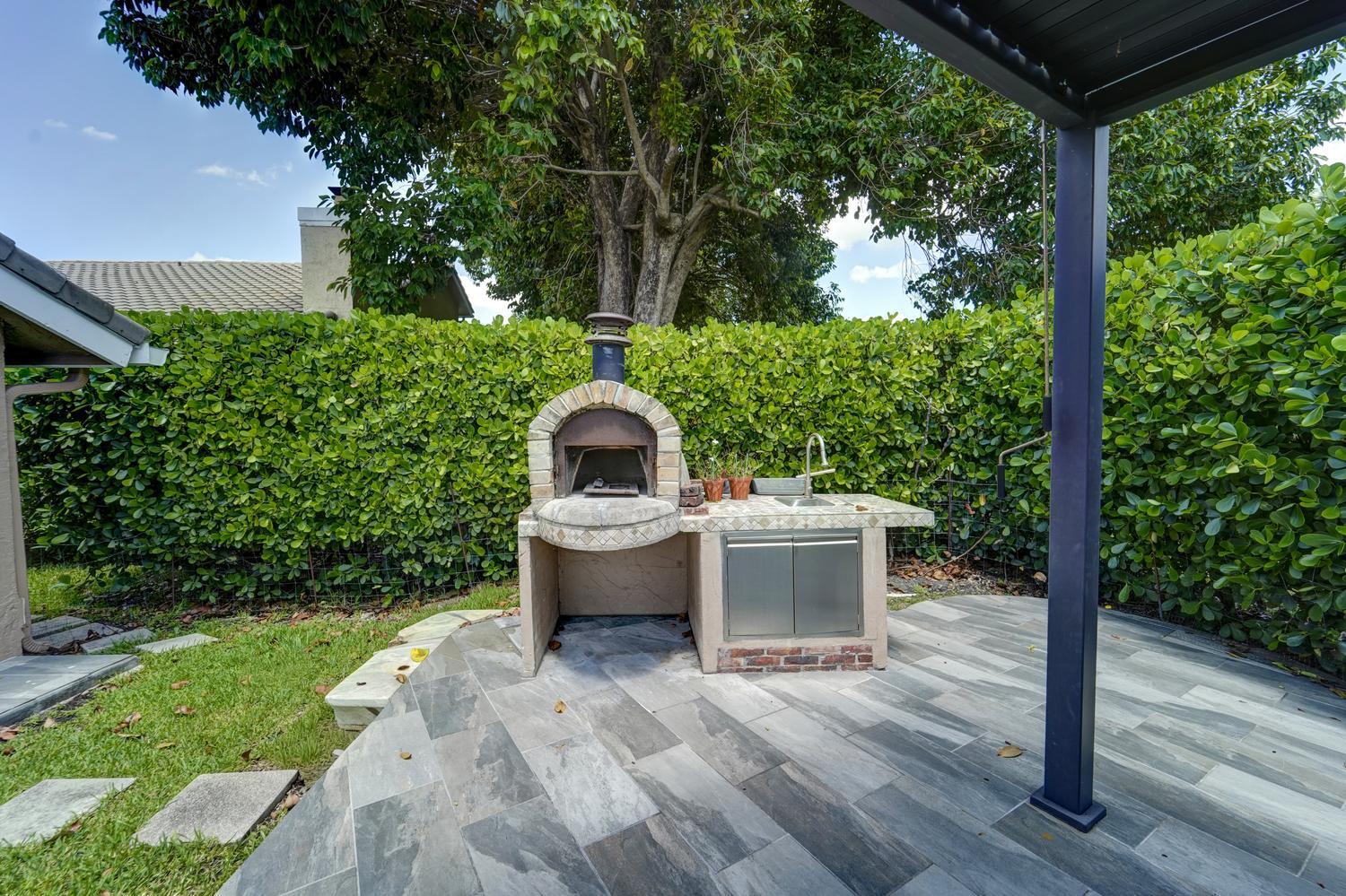 EAGLE POINT - Residential