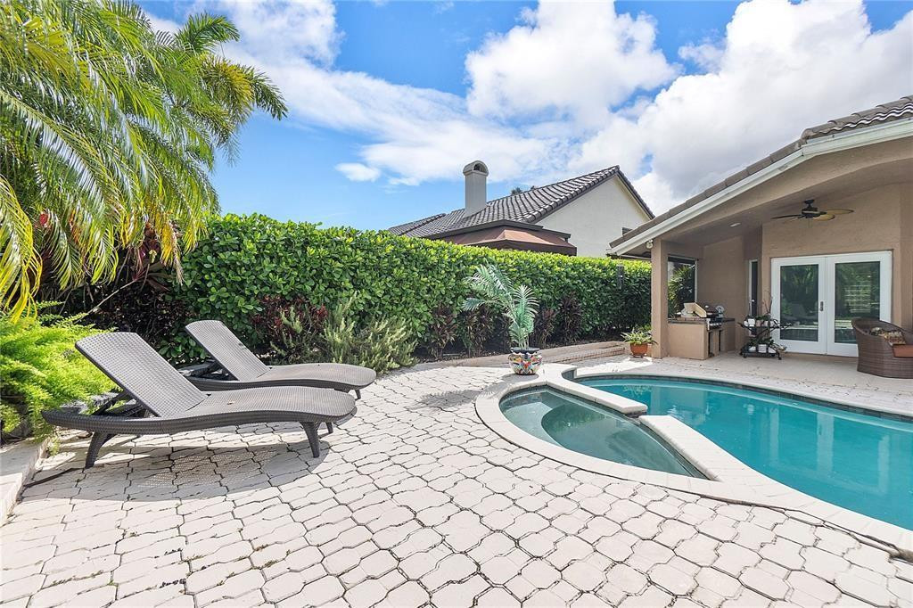 EAGLE POINT - Residential