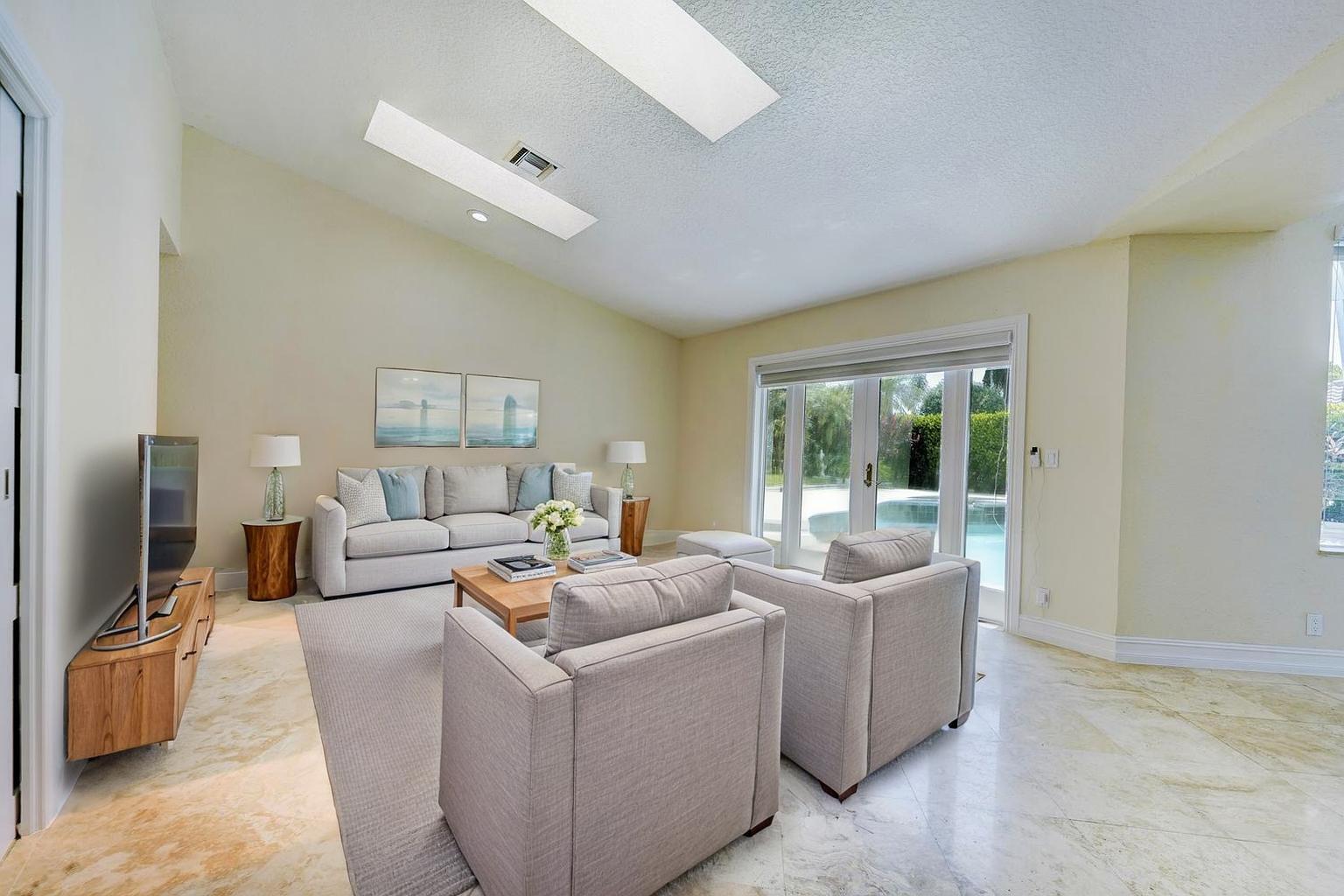 EAGLE POINT - Residential