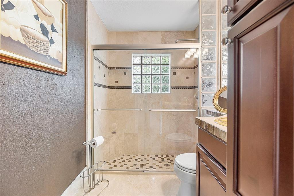 EAGLE POINT - Residential