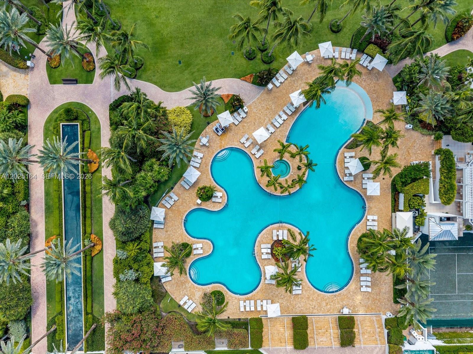 CONTINUUM ON SOUTH BEACH - Residential