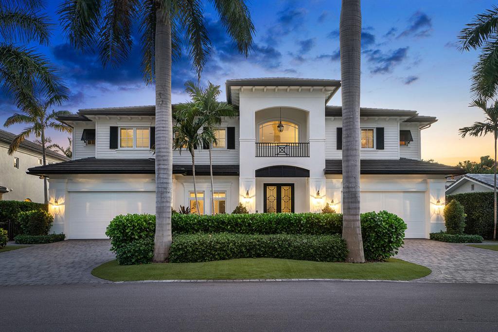 ROYAL PALM YACHT & COUNTRY CLUB - Residential