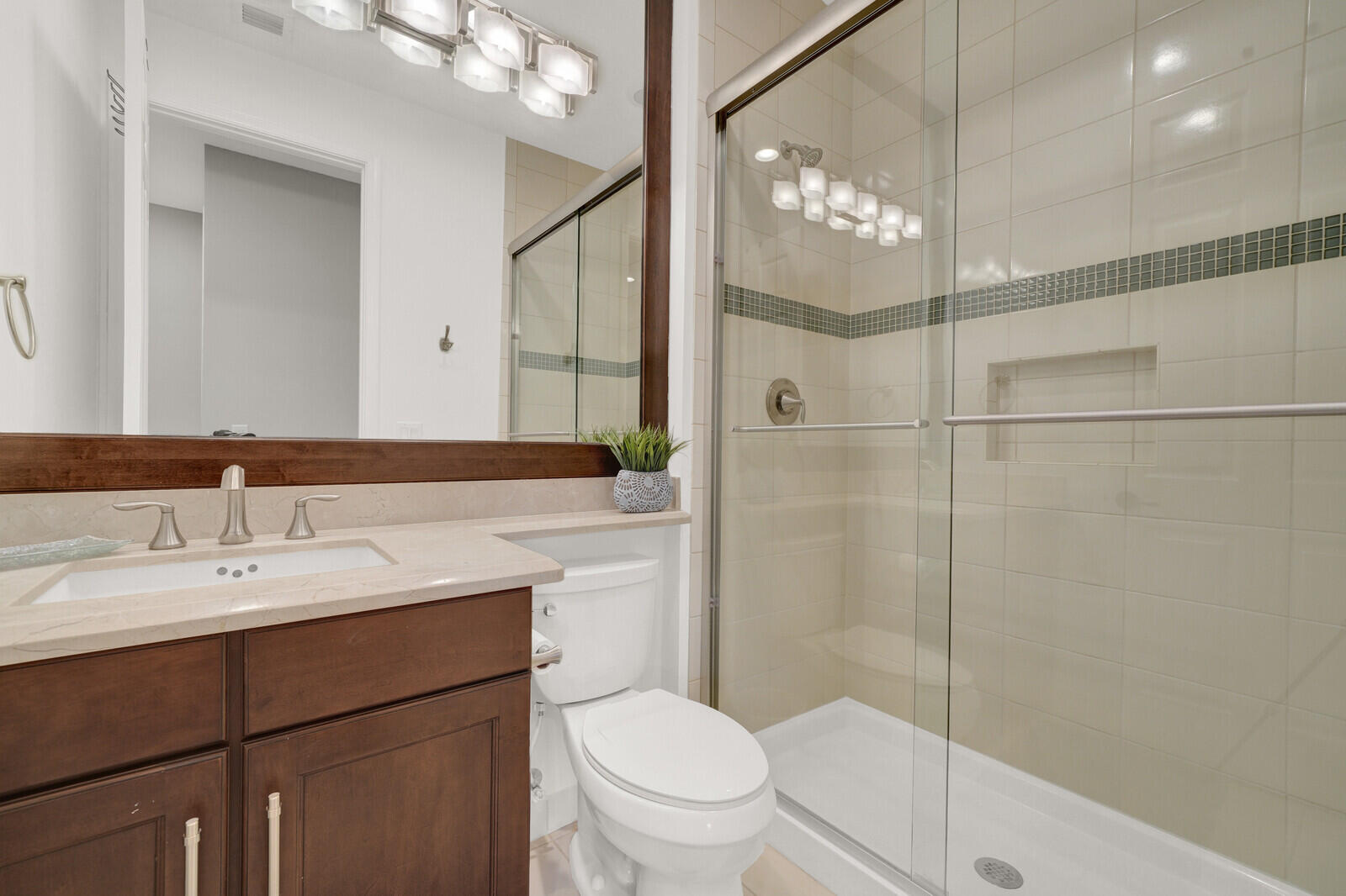 ATLANTIC COMMONS PL 5 - Residential