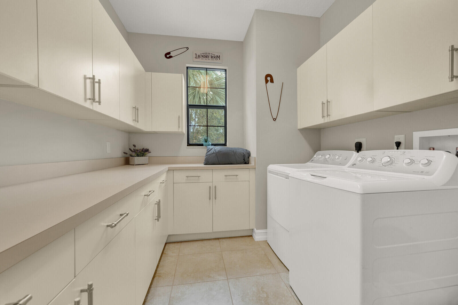 ATLANTIC COMMONS PL 5 - Residential