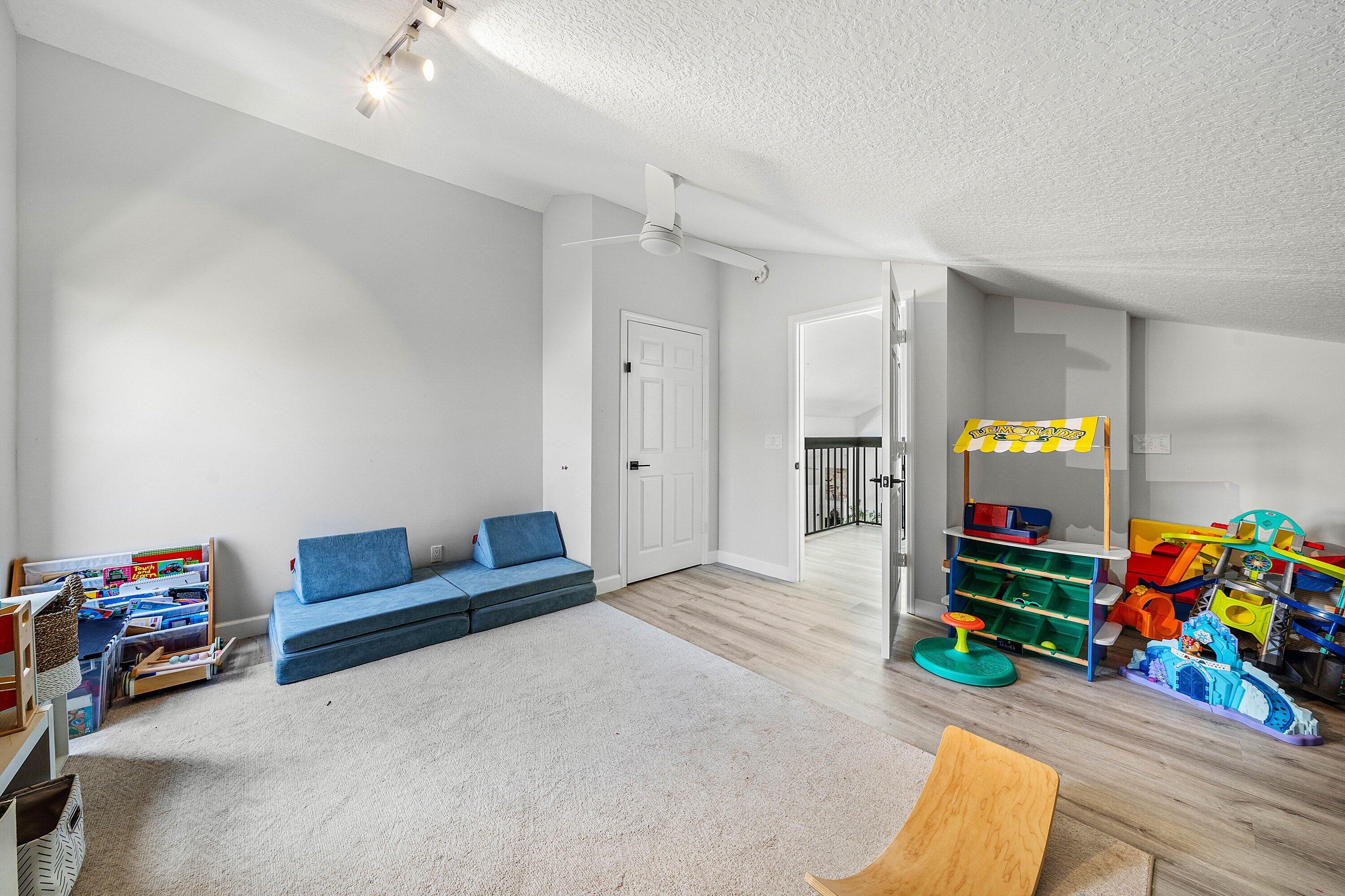 FRENCHMENS LANDING 4 - Residential