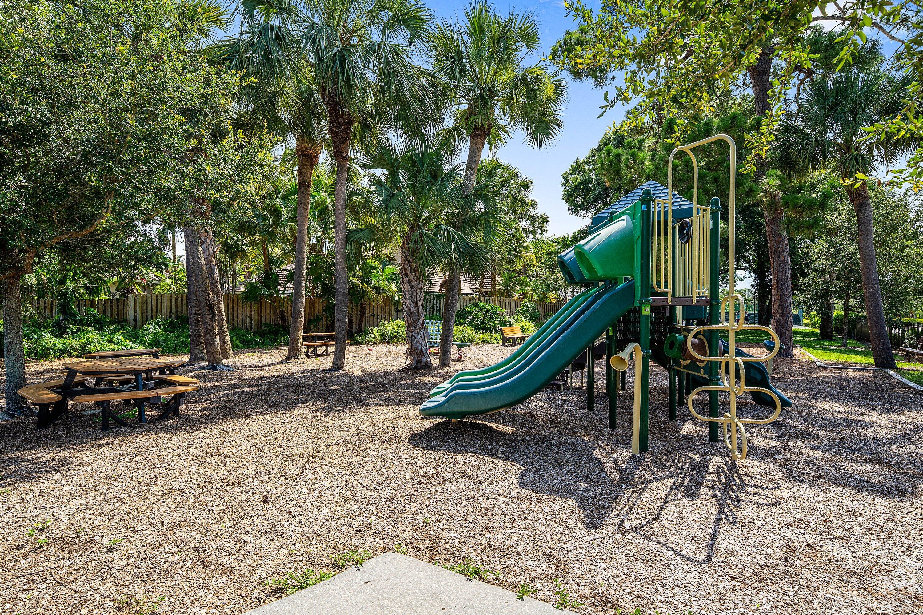 FRENCHMENS LANDING 4 - Residential