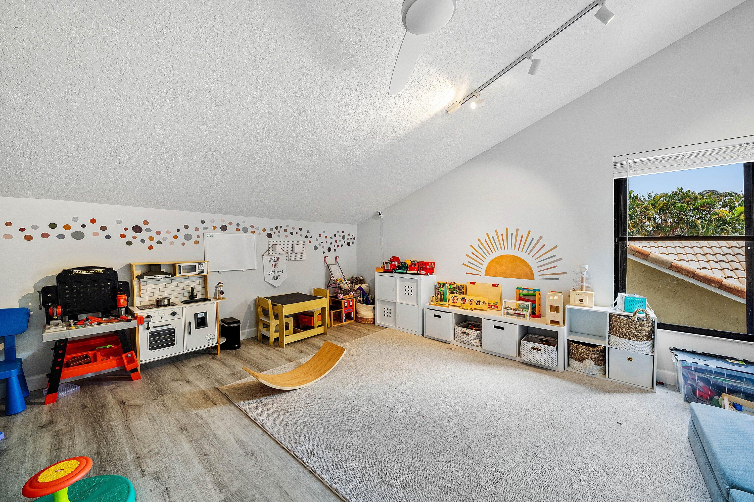 FRENCHMENS LANDING 4 - Residential