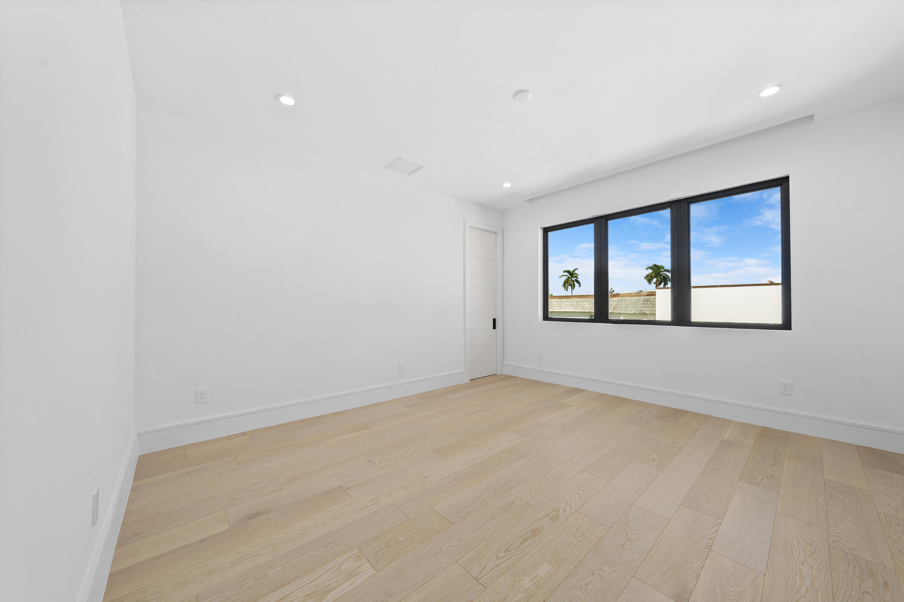 HARBOR VILLAGE SEC F - Residential