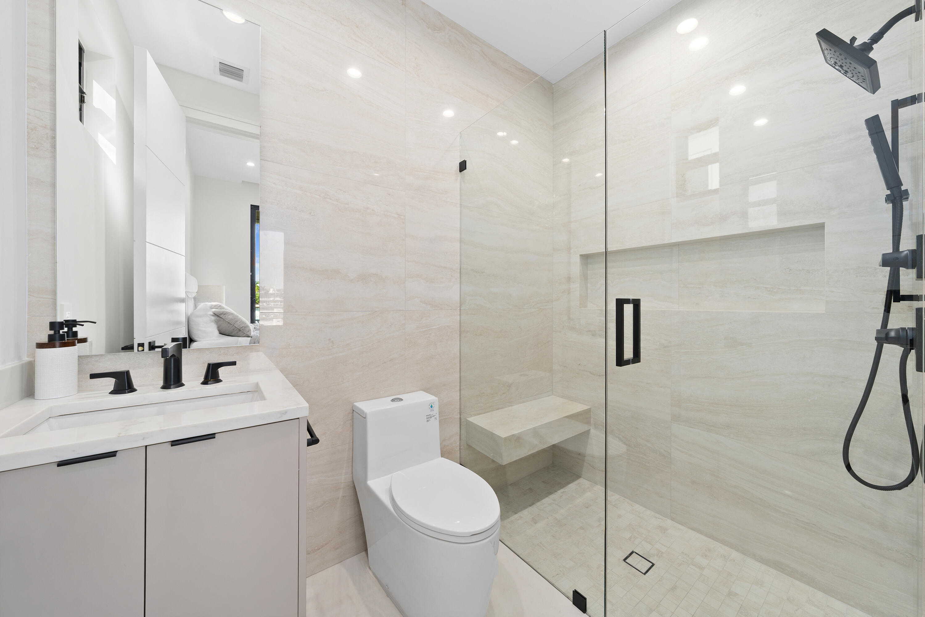 HARBOR VILLAGE SEC F - Residential
