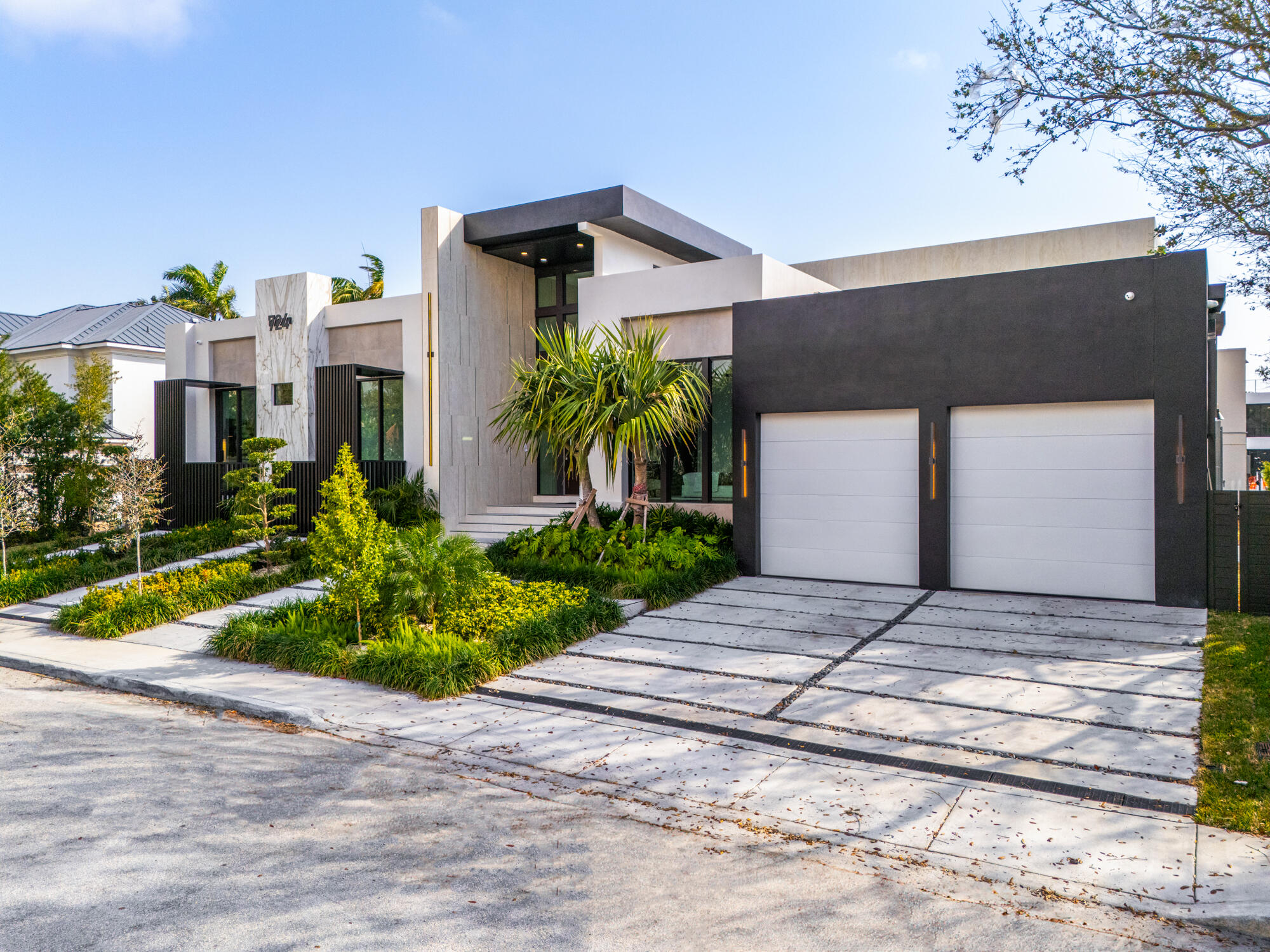 RIVIERA - Residential