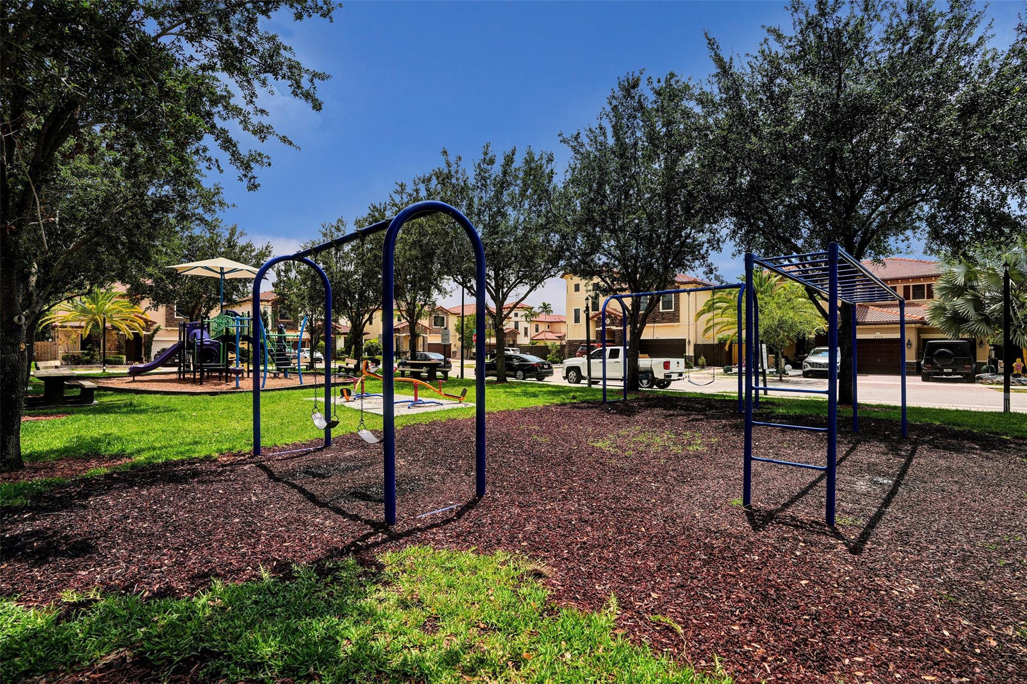 DORAL BREEZE - Residential Lease