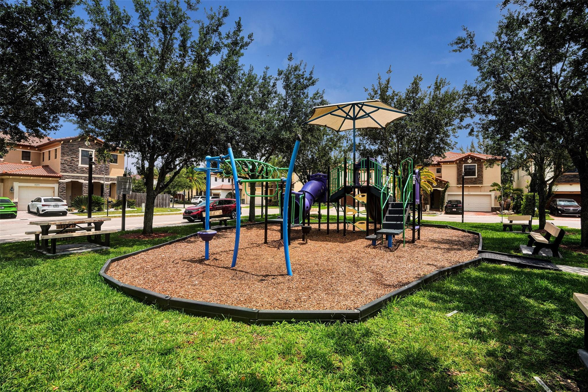 DORAL BREEZE - Residential Lease
