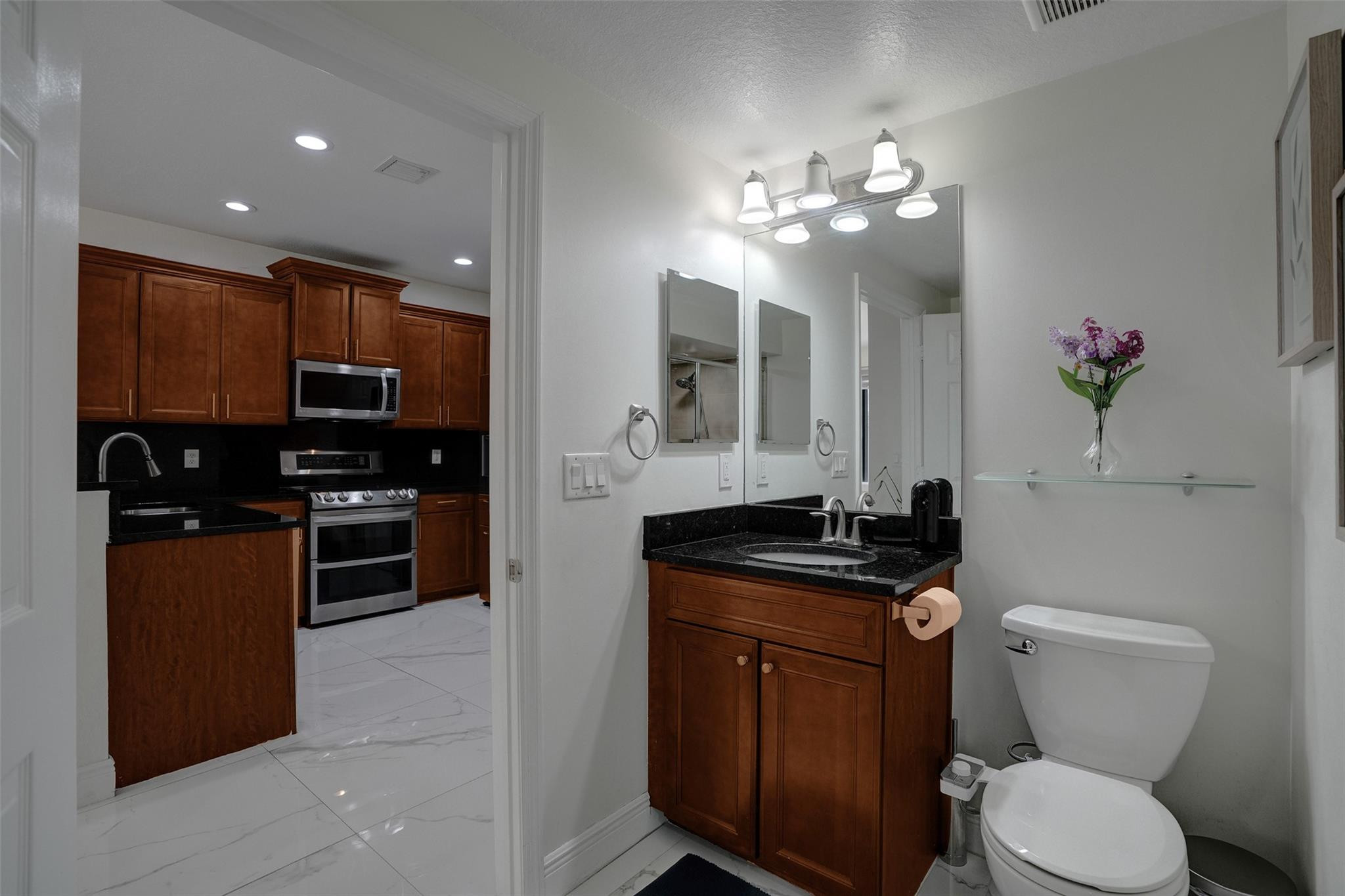 DORAL BREEZE - Residential Lease