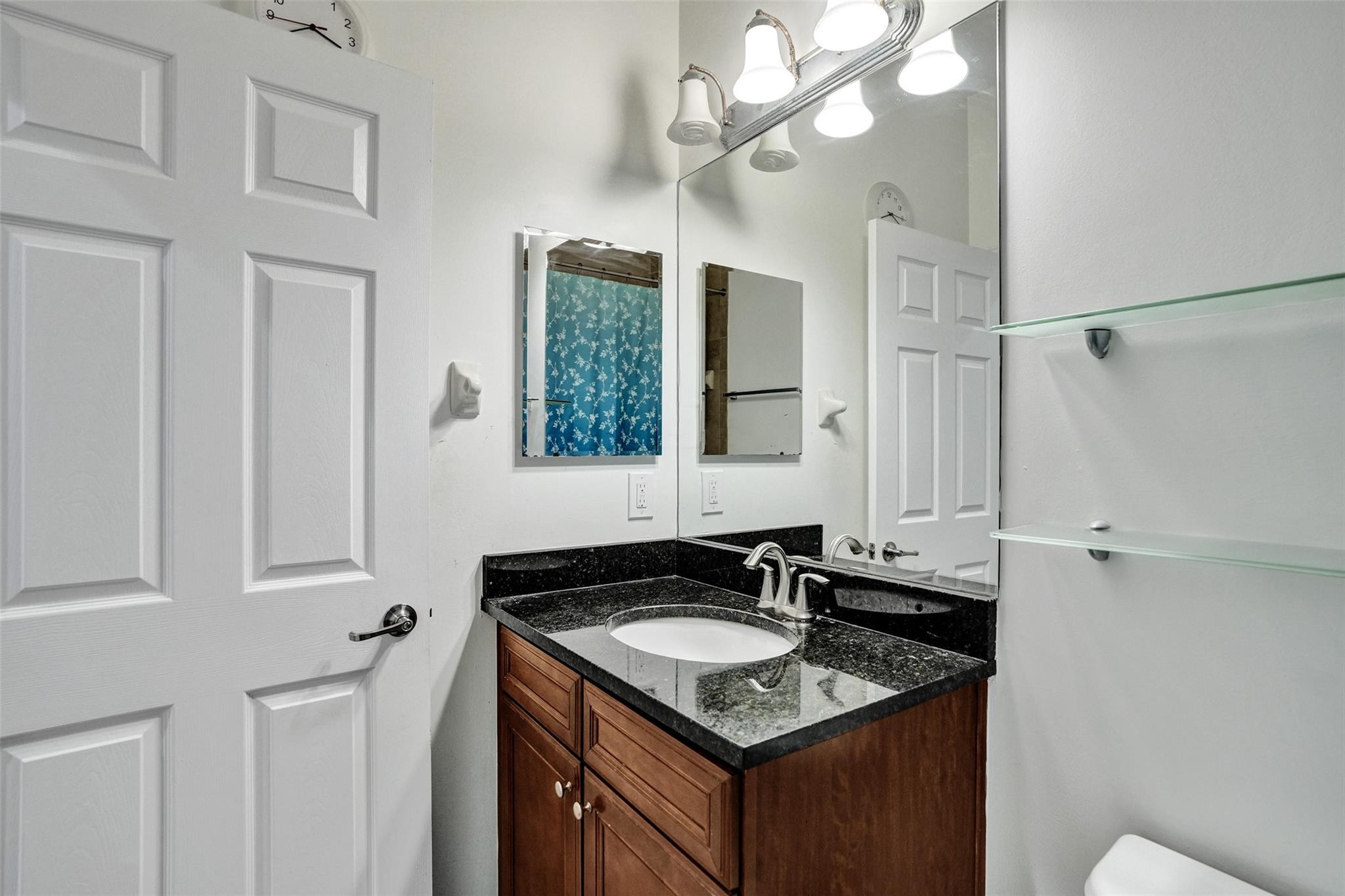 DORAL BREEZE - Residential Lease
