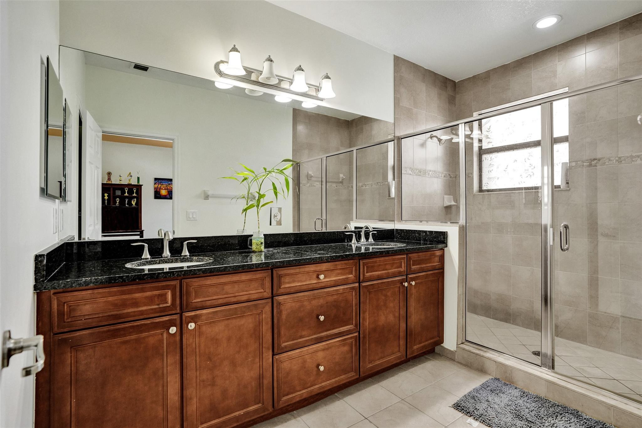 DORAL BREEZE - Residential Lease