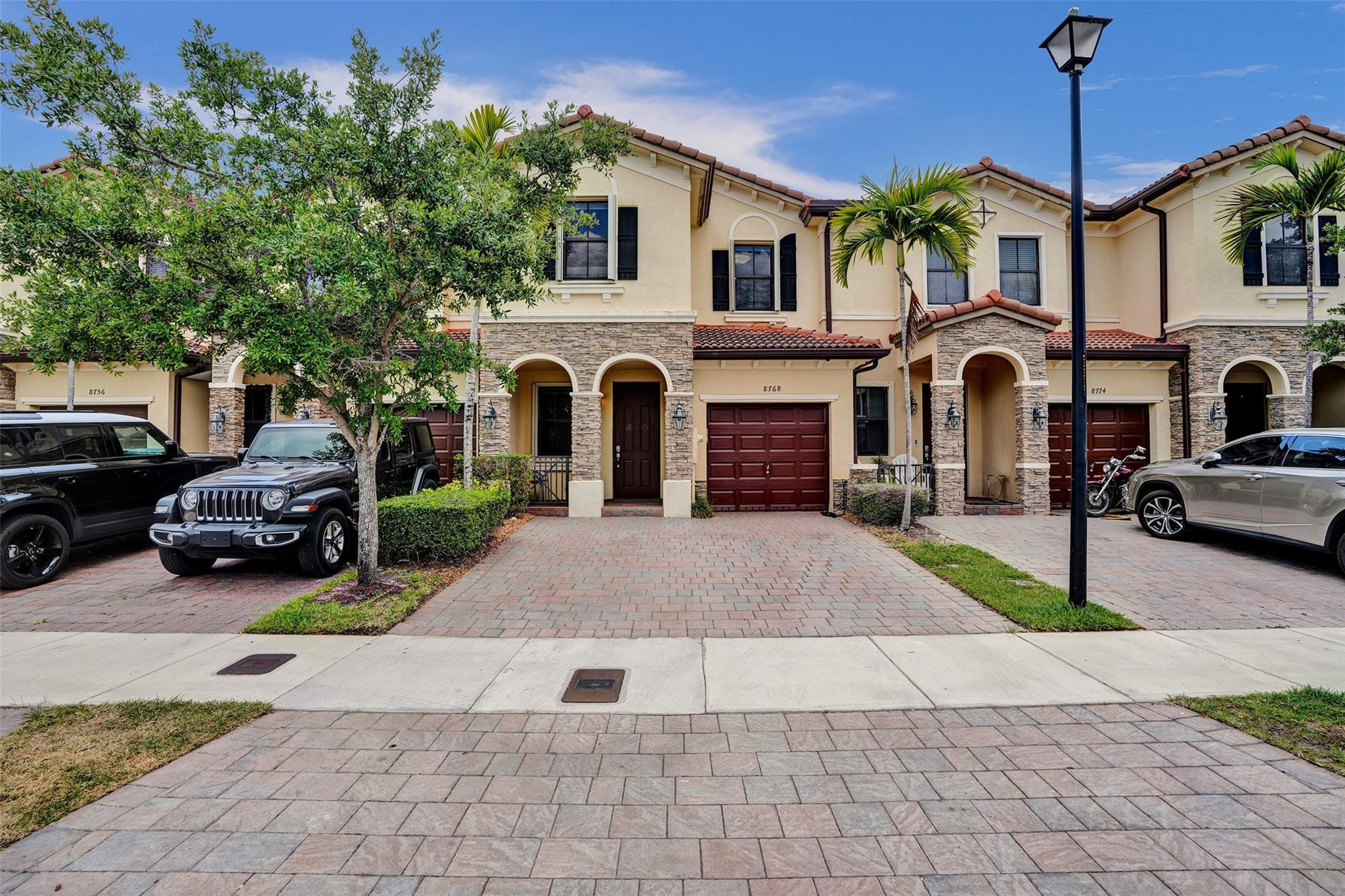 DORAL BREEZE - Residential Lease