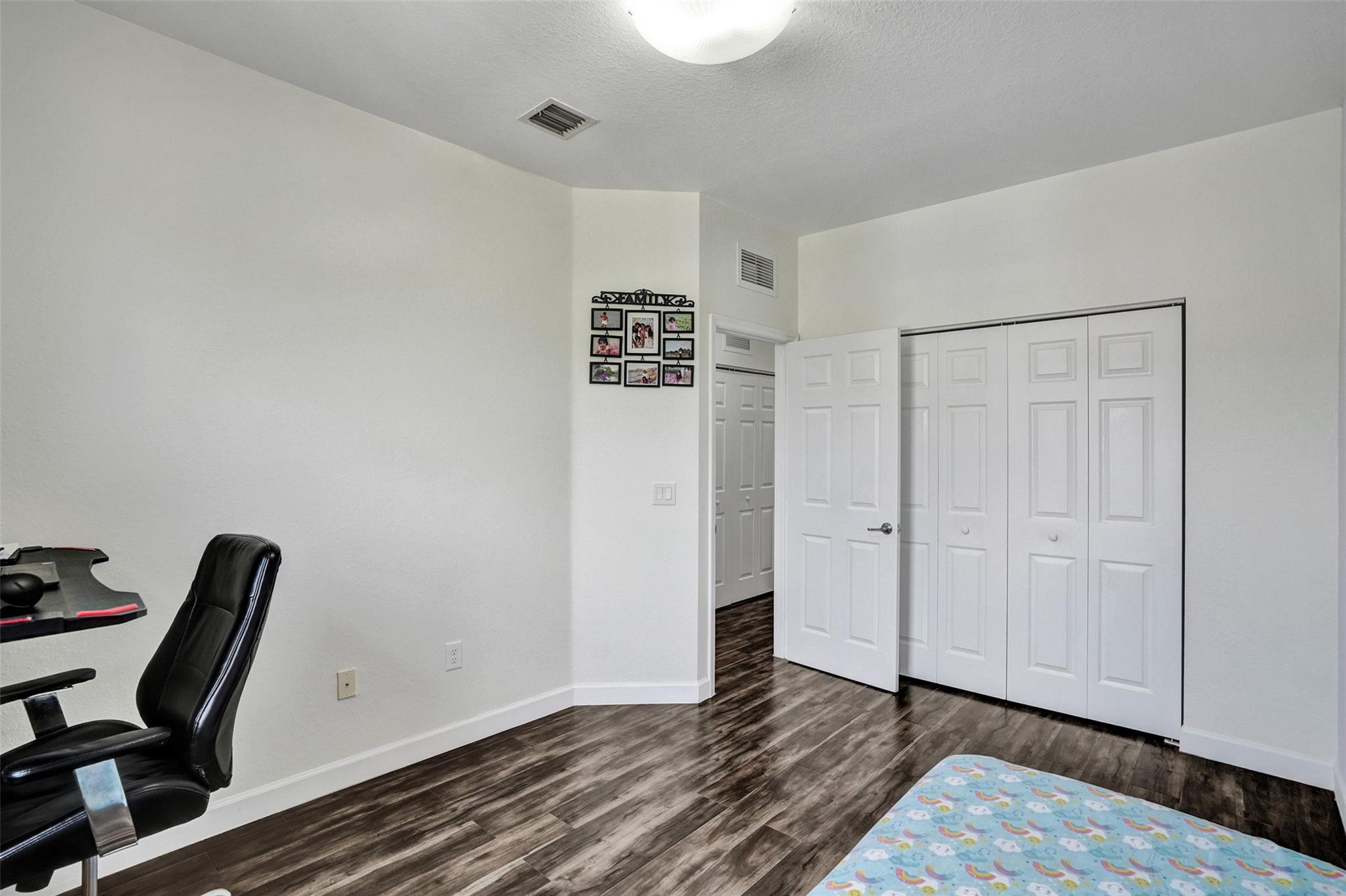 DORAL BREEZE - Residential Lease