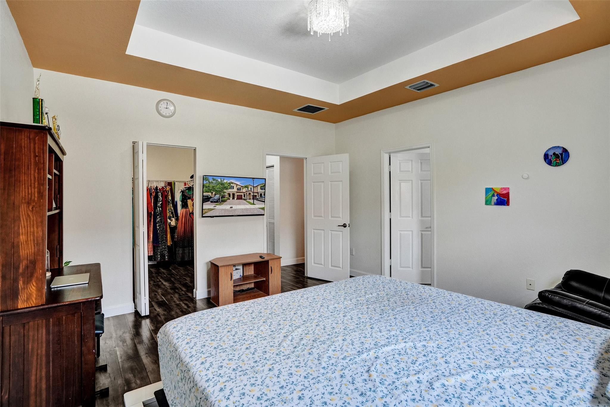 DORAL BREEZE - Residential Lease