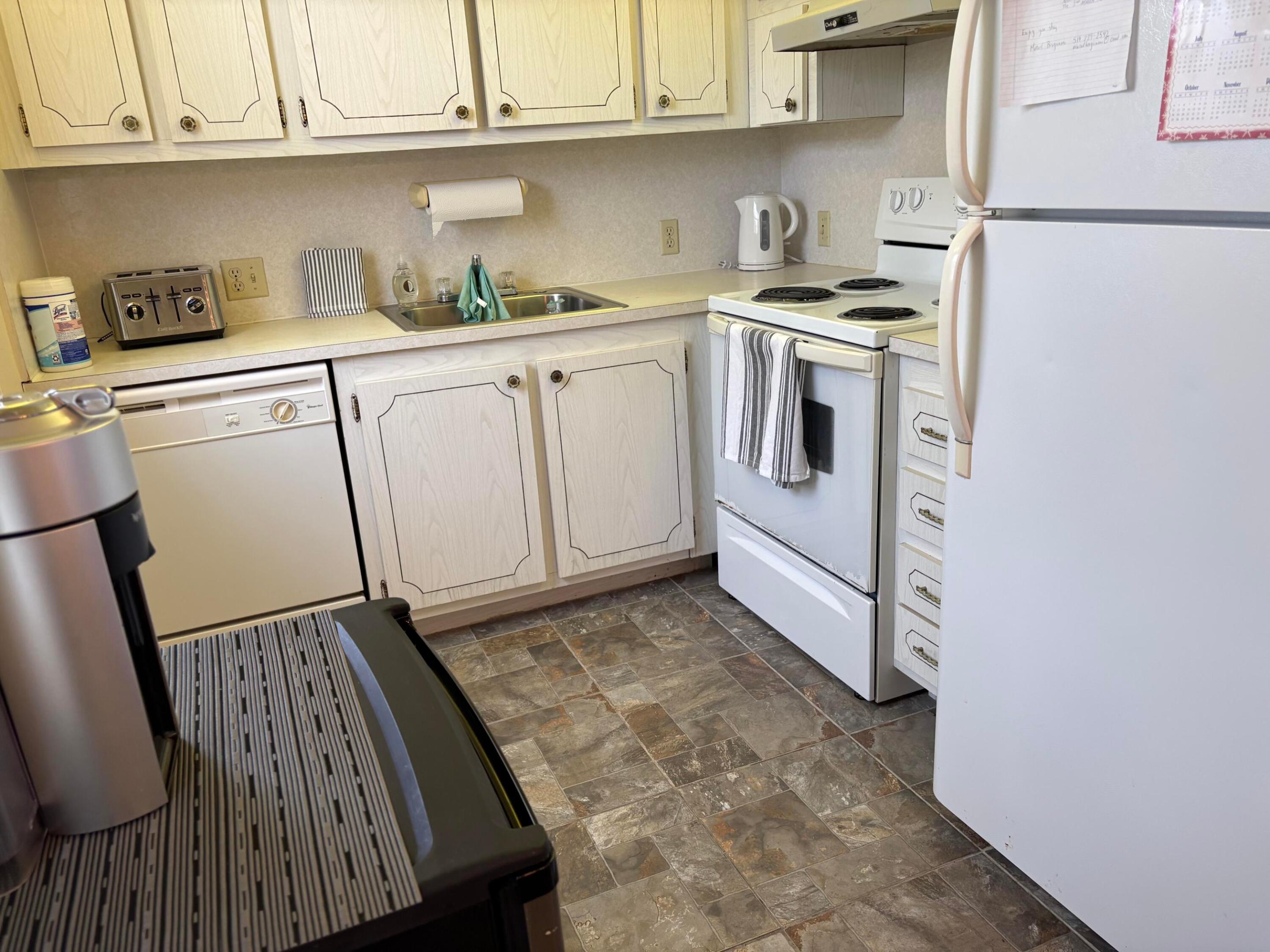 CENTURY VILLAGE/ PRESTON - Residential