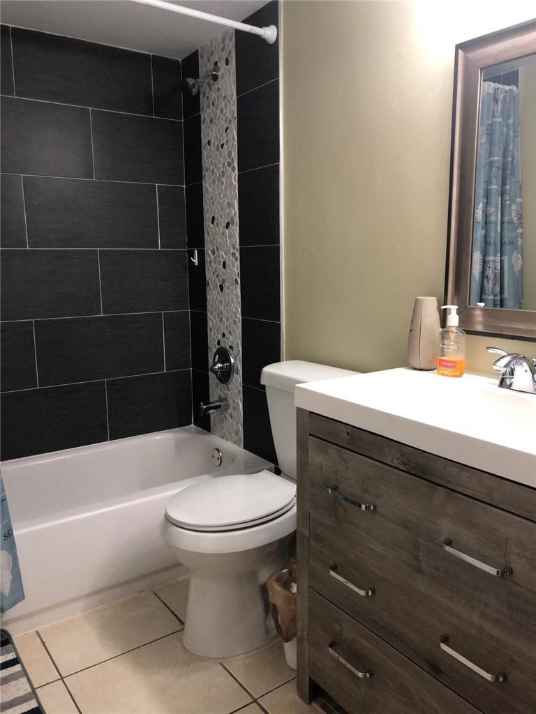 LAKES OF JACARANDA CONDO - Residential Lease
