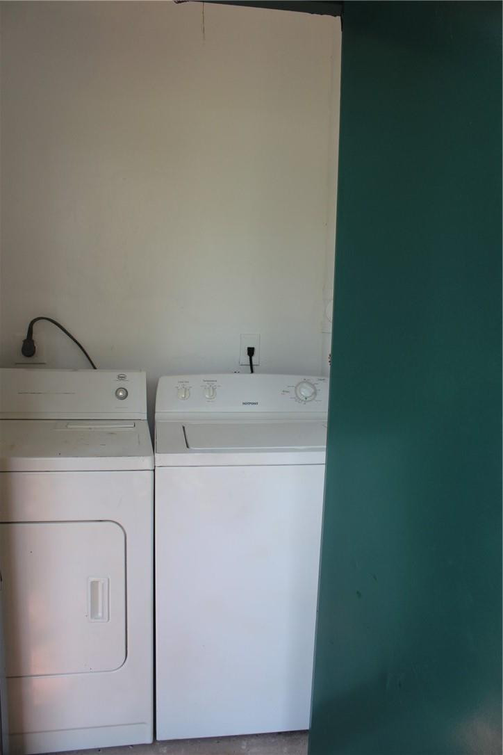 LAKES OF JACARANDA CONDO - Residential Lease