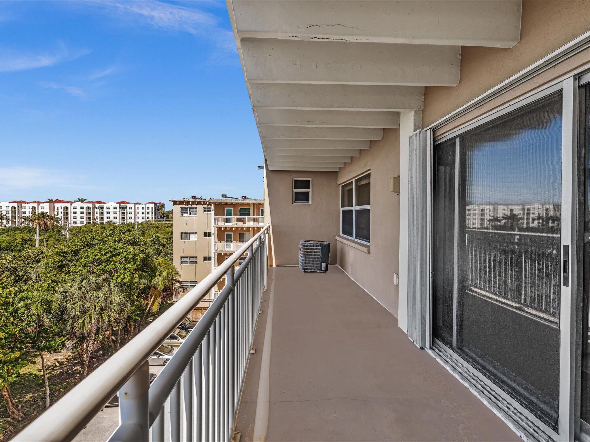 IMPERIAL HOUSE INC - Residential