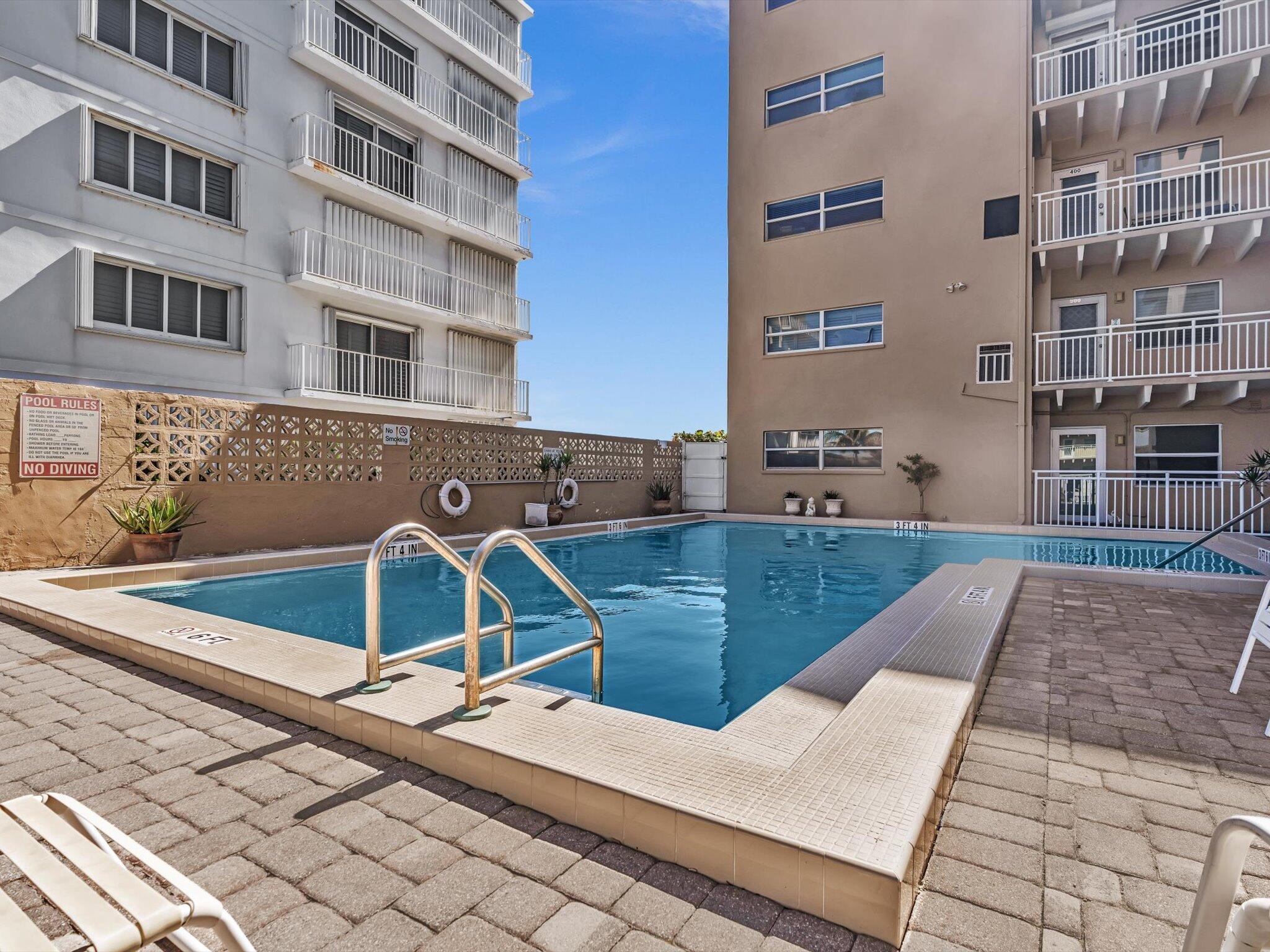 IMPERIAL HOUSE INC - Residential