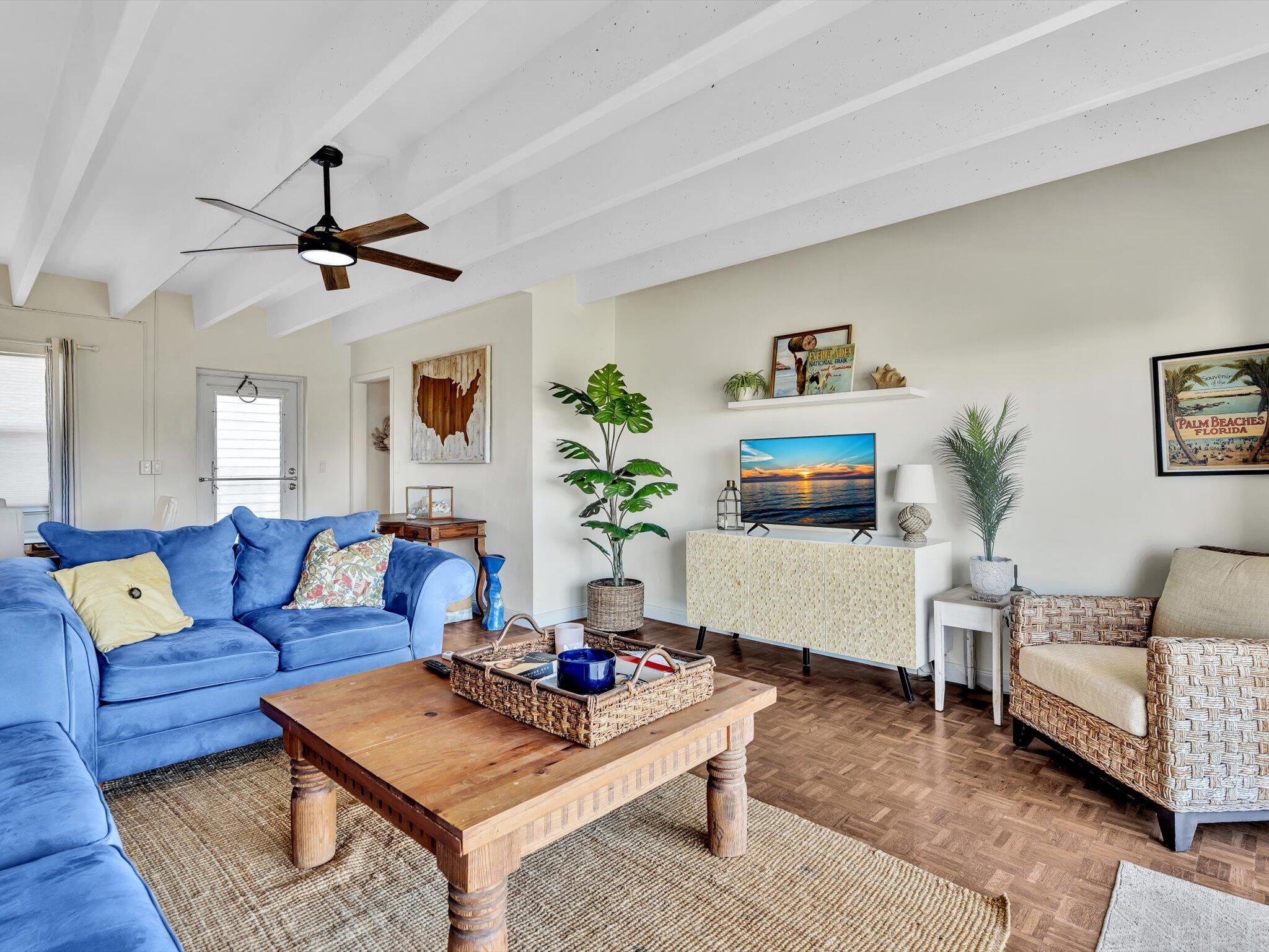 IMPERIAL HOUSE INC - Residential