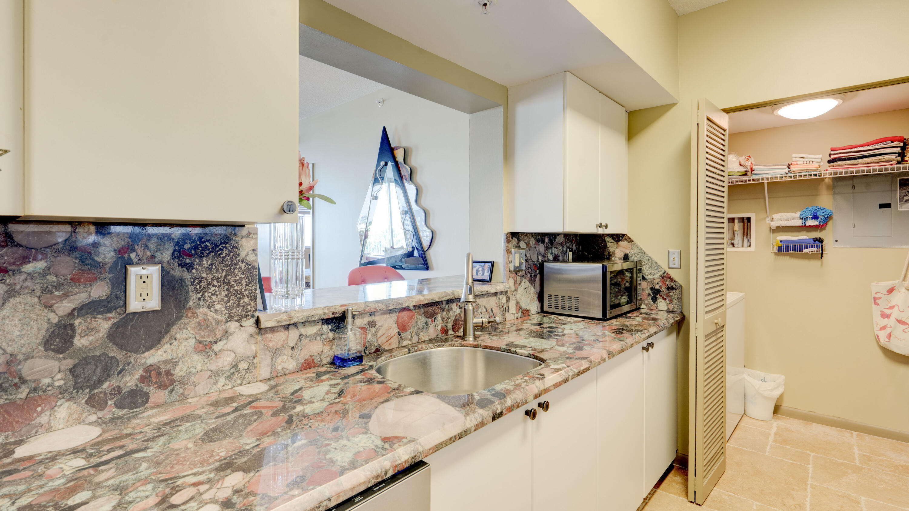 TIDES AT BRIDGESIDE SQUARE - Residential