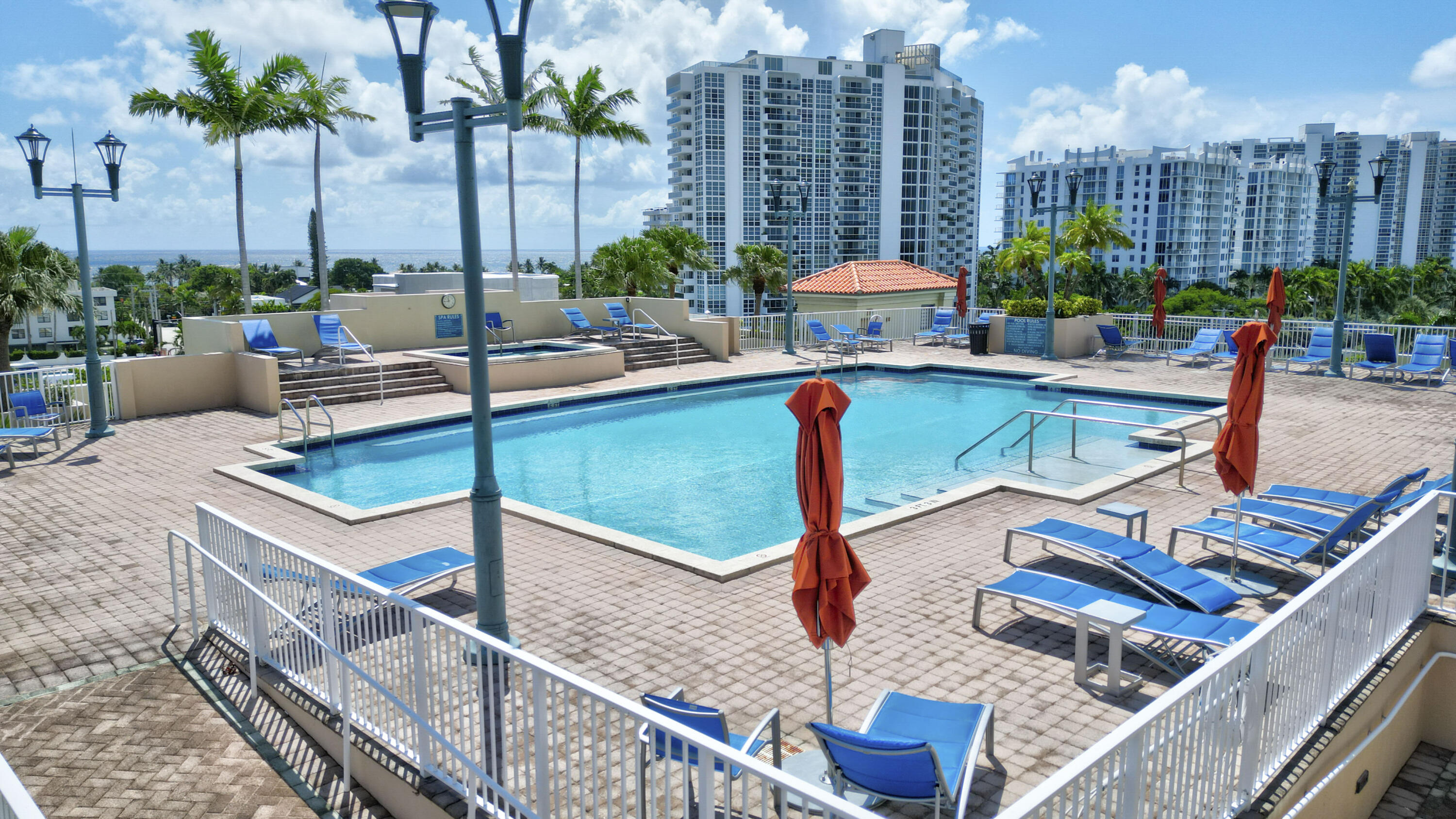 TIDES AT BRIDGESIDE SQUARE - Residential