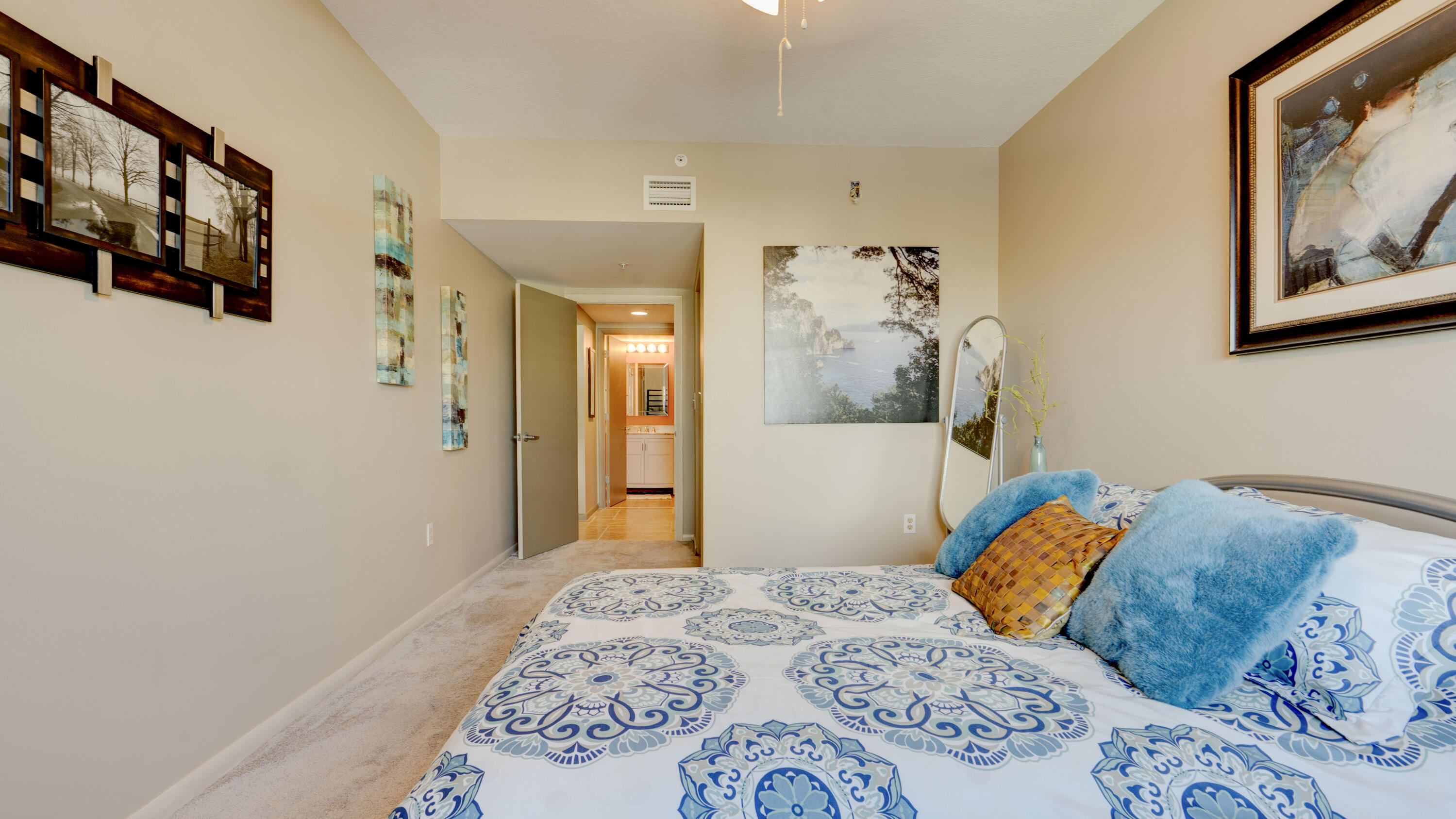 TIDES AT BRIDGESIDE SQUARE - Residential