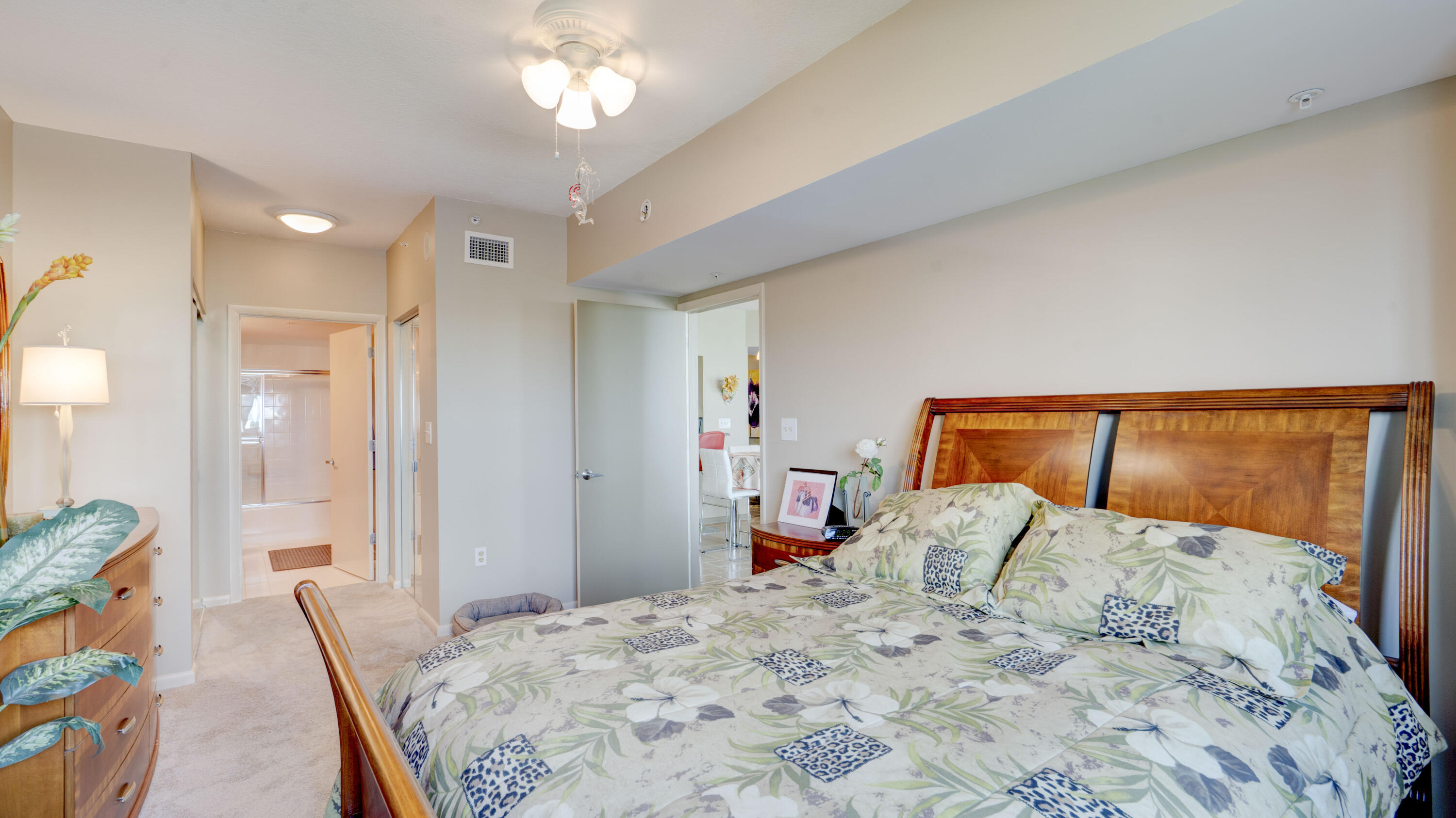 TIDES AT BRIDGESIDE SQUARE - Residential
