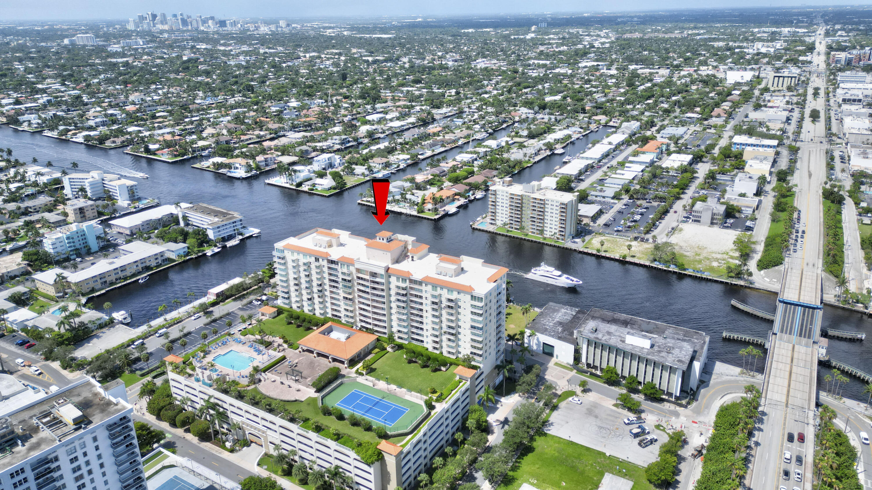TIDES AT BRIDGESIDE SQUARE - Residential