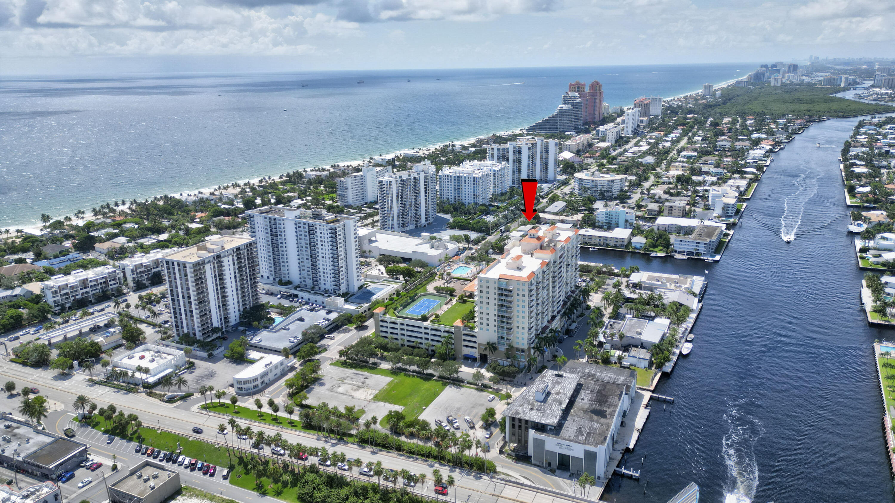 TIDES AT BRIDGESIDE SQUARE - Residential
