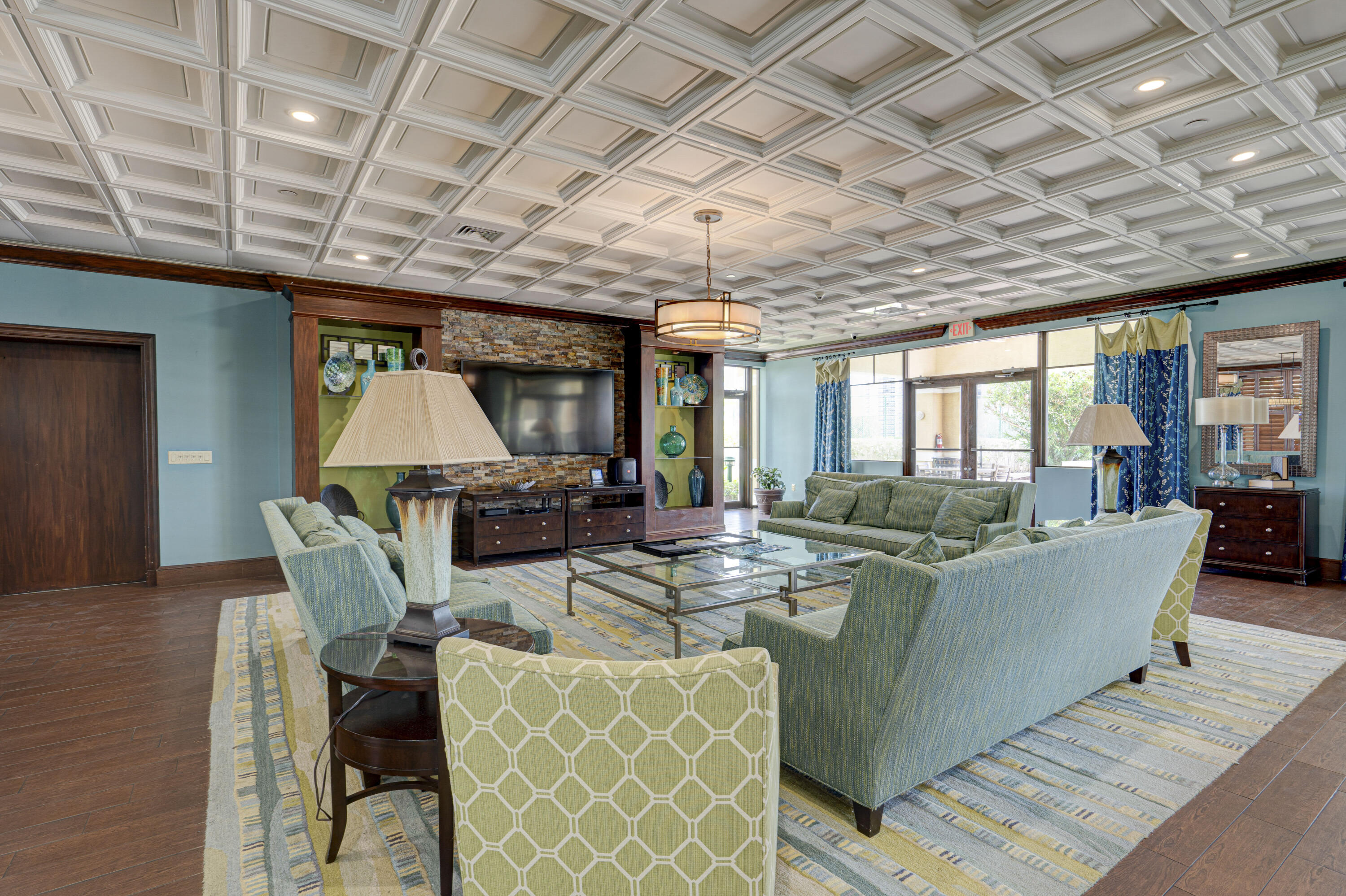 TIDES AT BRIDGESIDE SQUARE - Residential