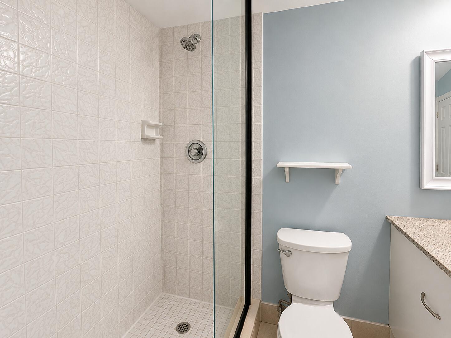 LADO DEL RIO CONDO - Residential Lease
